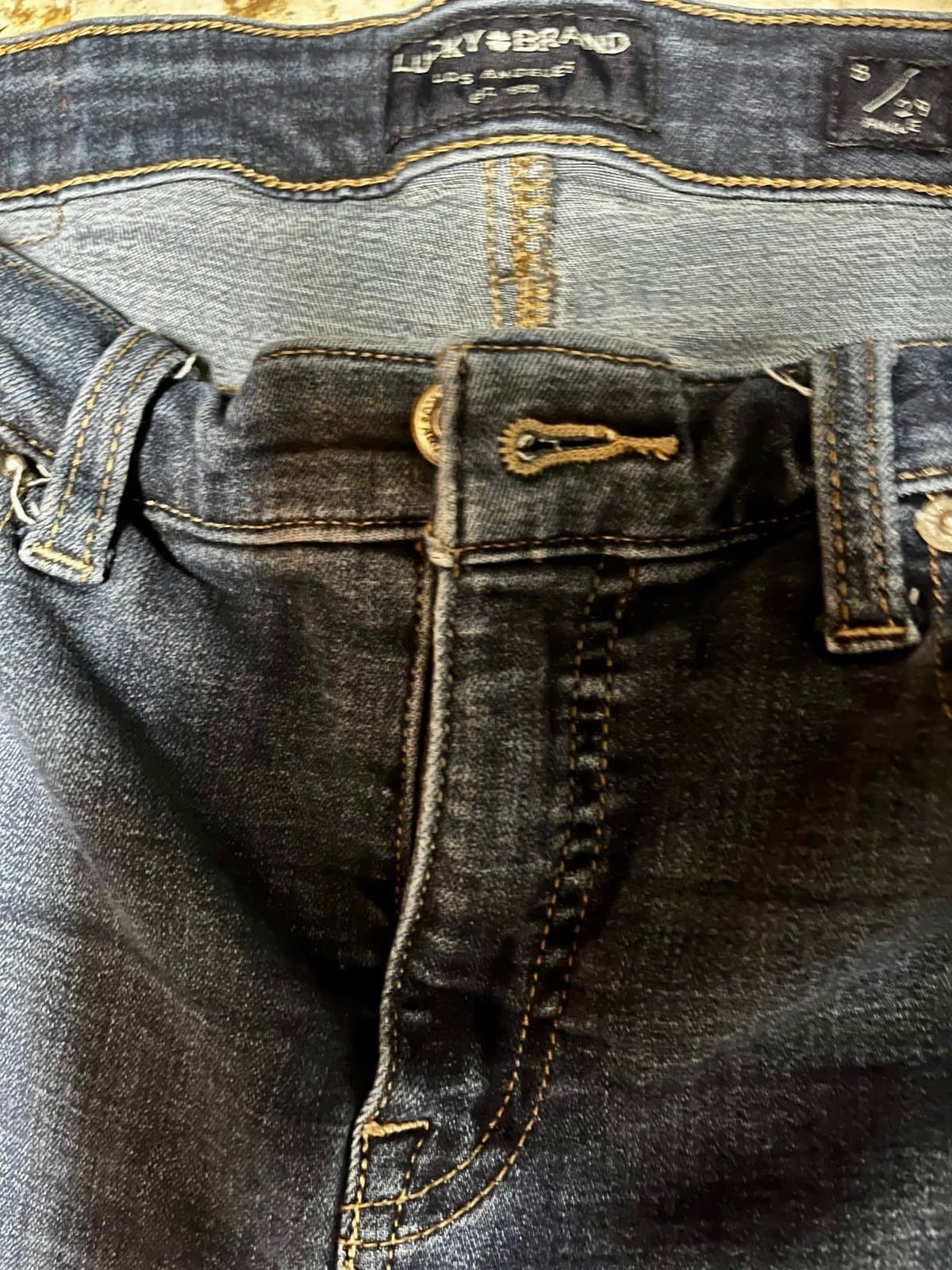 Silver Jeans size 8/29 - Thumbnail 2