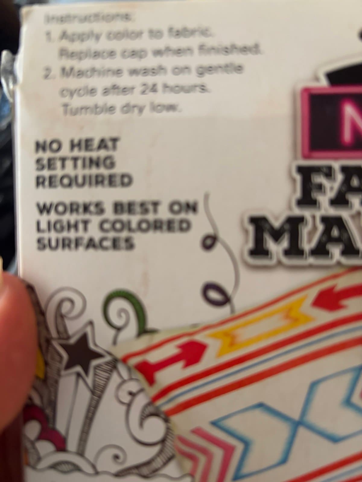 Neon Fabric Markers by Tulip - Thumbnail 4