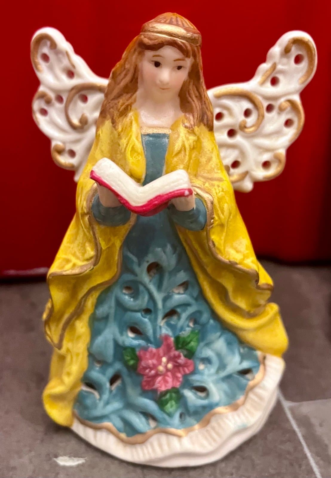 Set of Two Porcelain Christmas Angels - Thumbnail 3