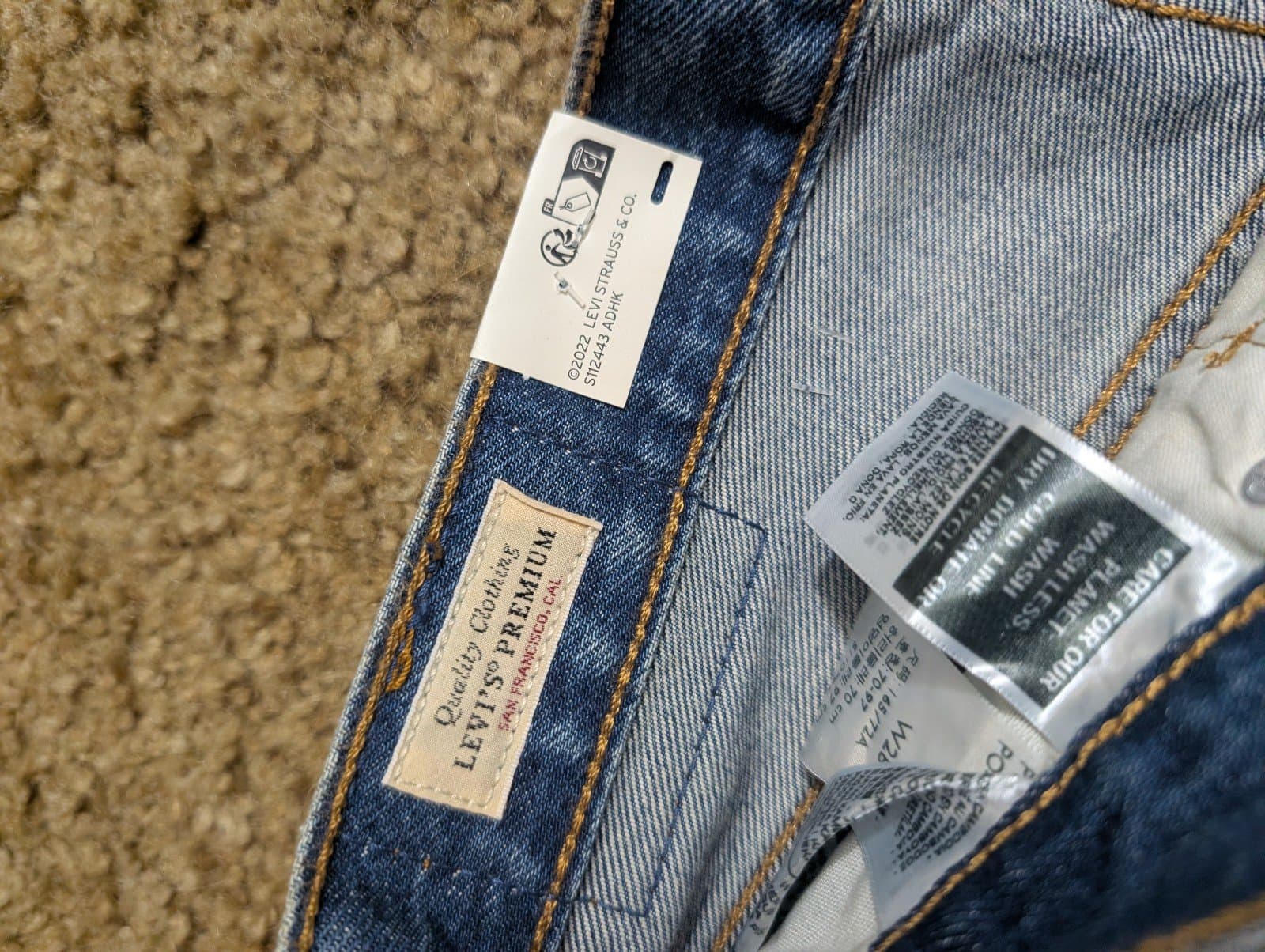 Levi's shorts - Thumbnail 3