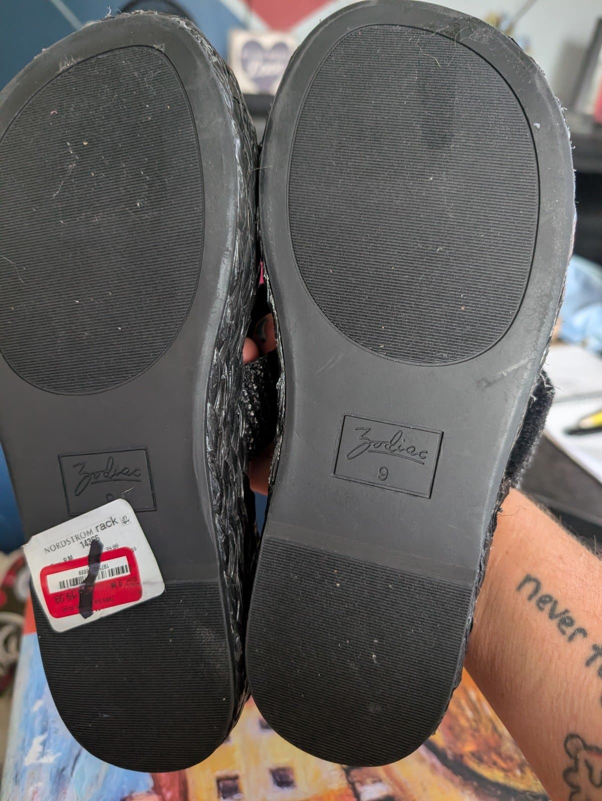 Zodiac sandals size 9 - Thumbnail 3