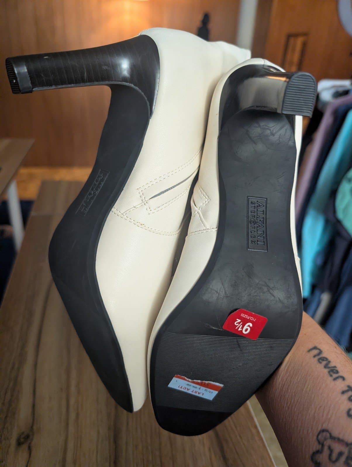 Alfani boots size 9.5 - Thumbnail 2