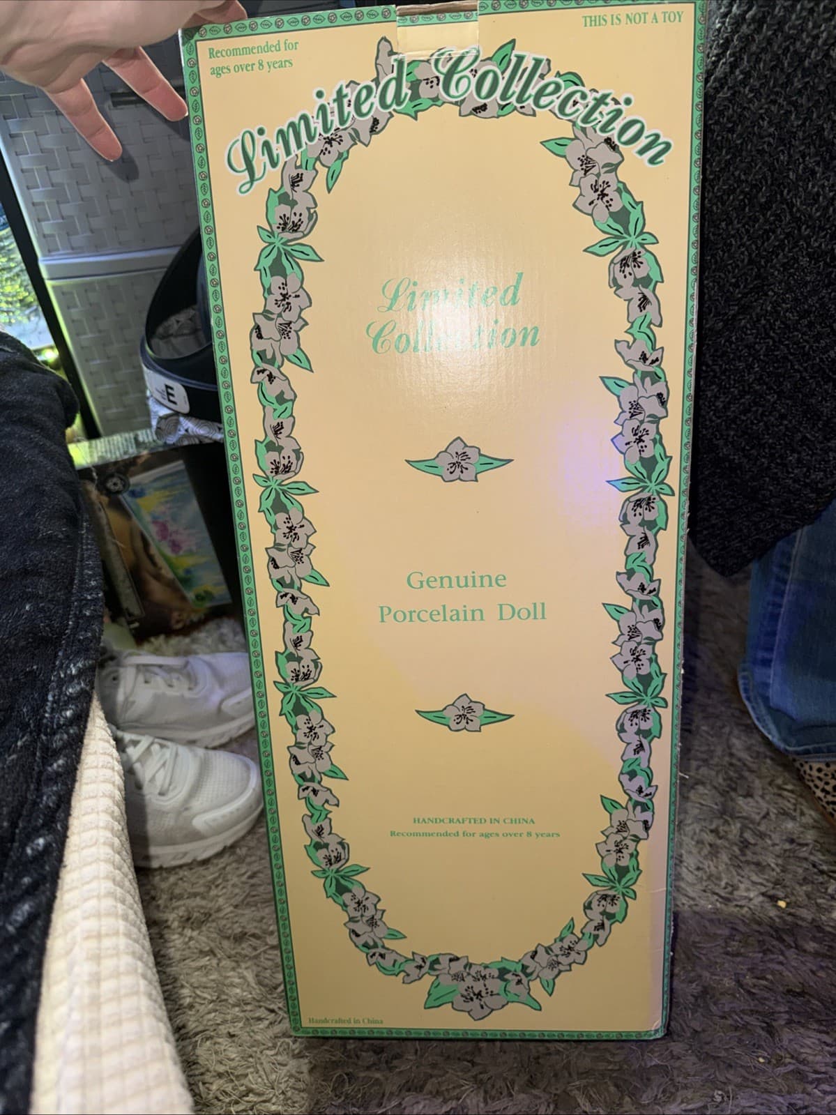 Le Cheri Limited Collection Genuine 21" Porcelain Doll in Box, Jennifer, Mint! - Thumbnail 2