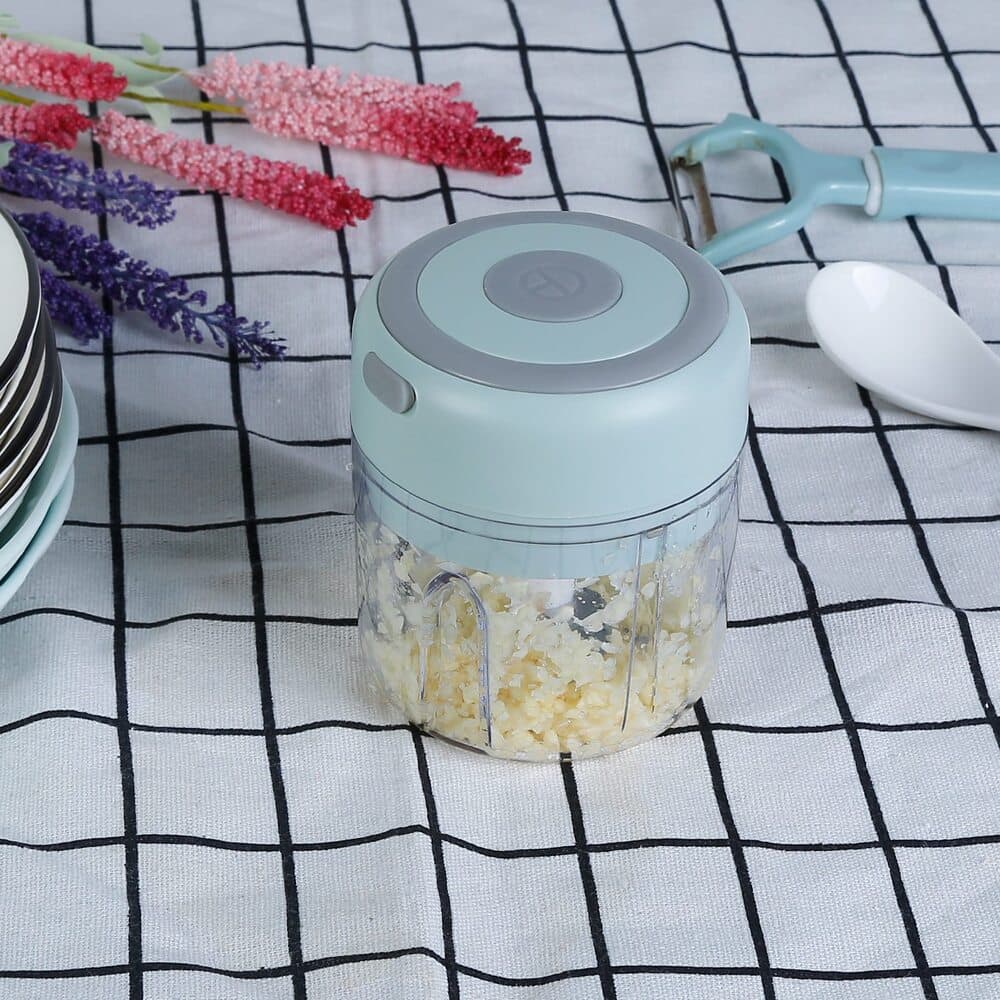 Mini Electric Garlic Chopper 8.45OZ Rechargeable - Thumbnail 7