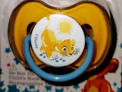 Disney Baby Lion King 2-pack Pacifiers W/cover  in Box - Thumbnail 2