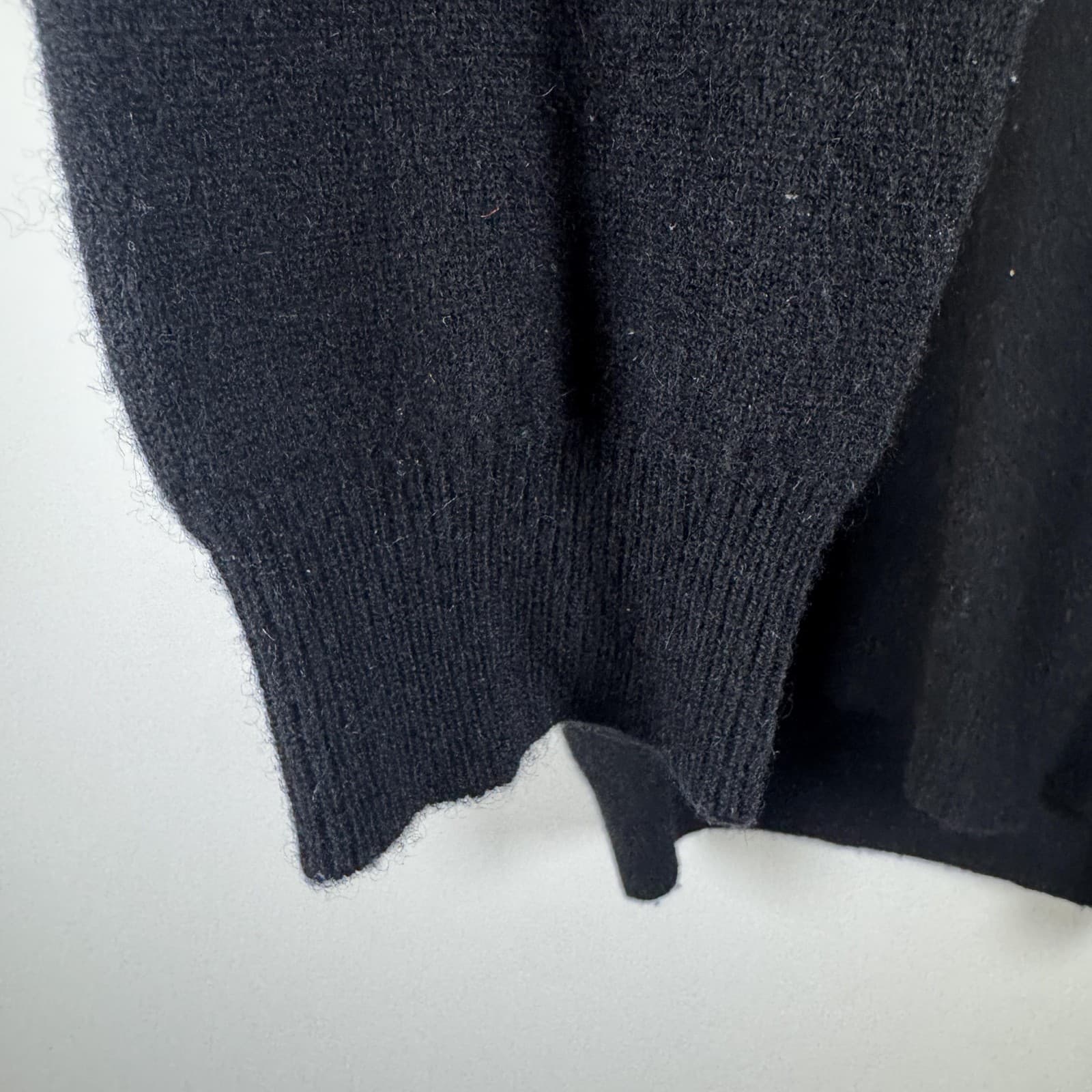 Lord & Taylor Two Ply Cashmere Sweater V Neck Pullover Black Lightweight Men M - Thumbnail 5