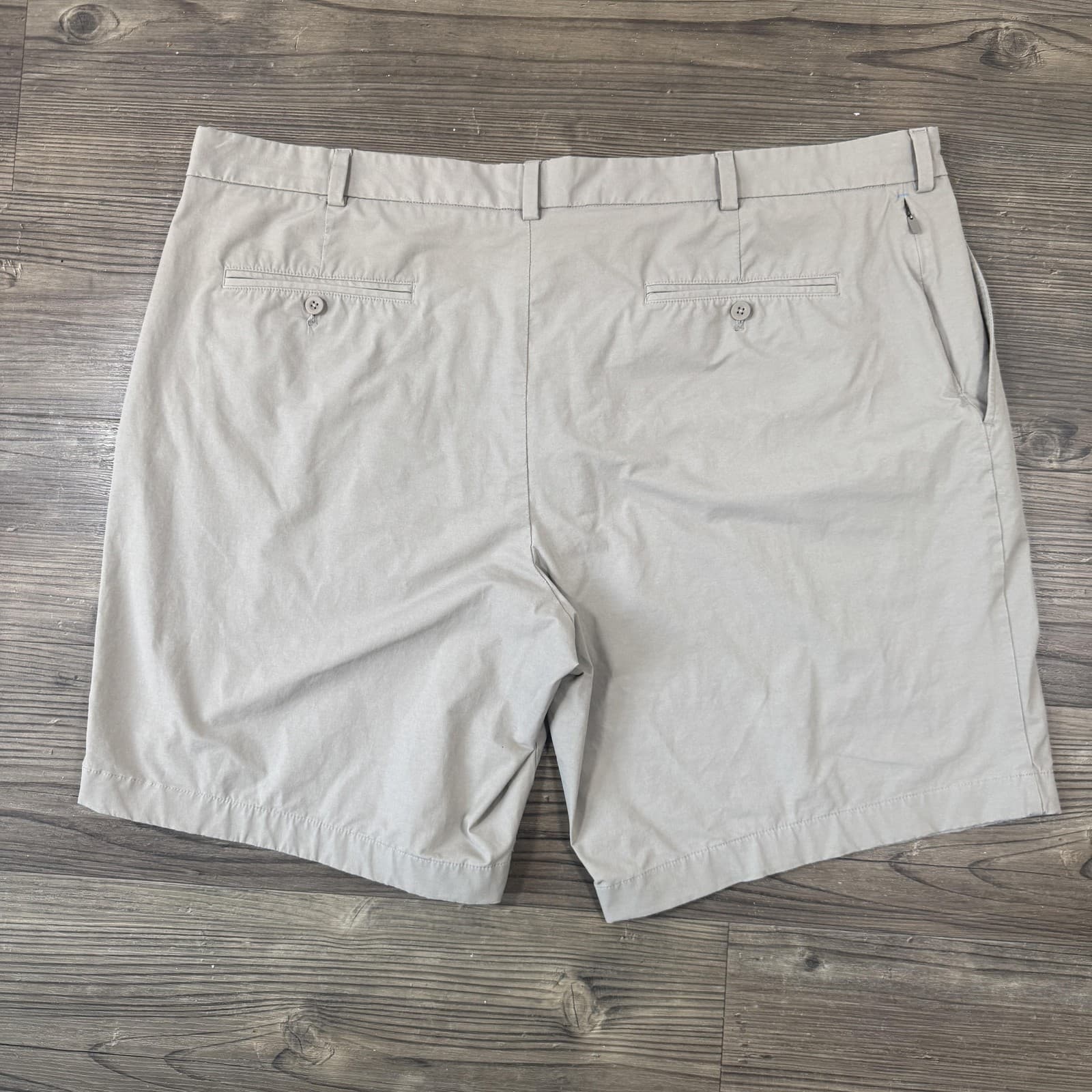 Vineyard Vines On-The-Go Performance Short Beige Chino 10 Inseam Mens 48B - Thumbnail 2