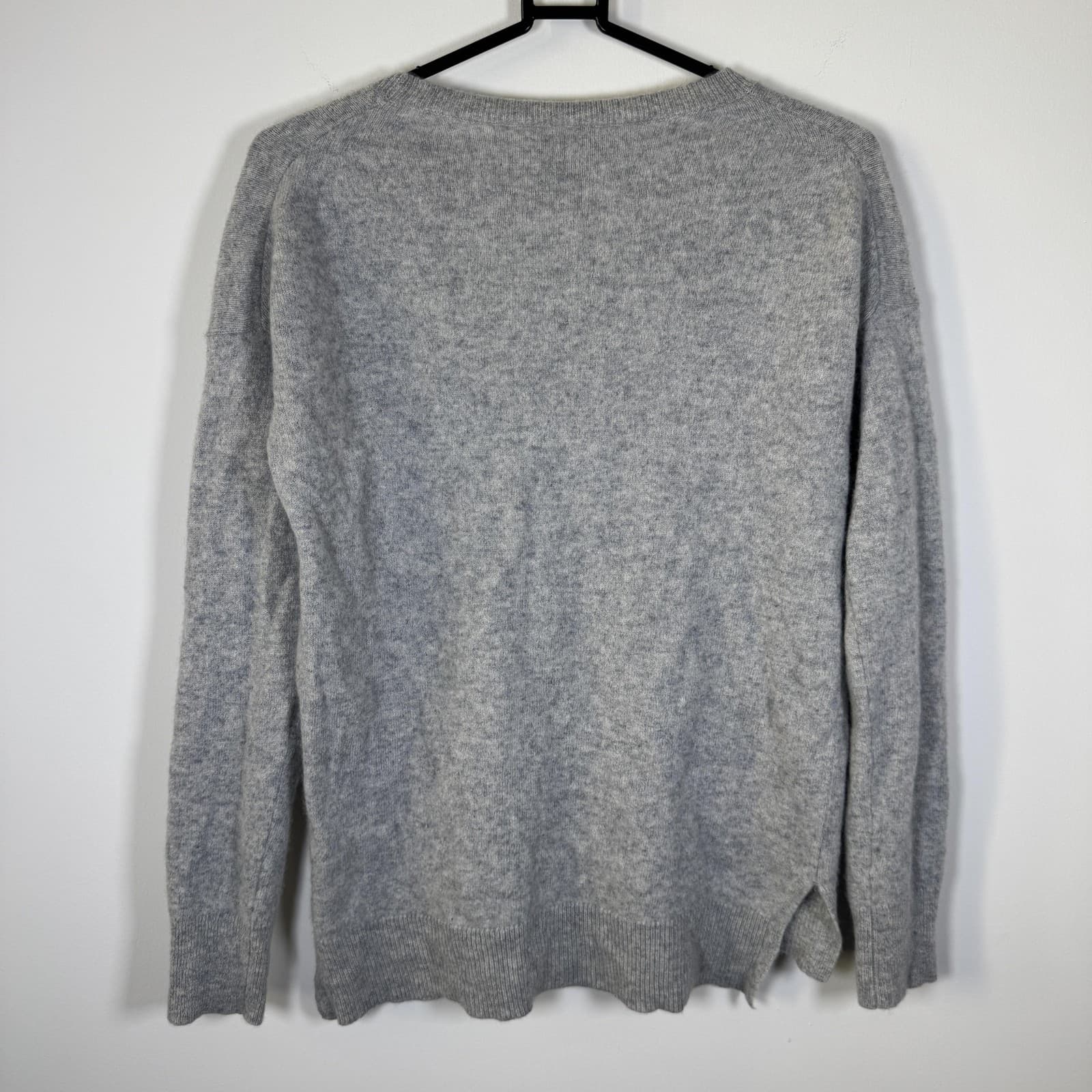 Aqua Sweater Gray 100% Cashmere Crew Neck Soft Knit Pullover Womens Medium - Thumbnail 2