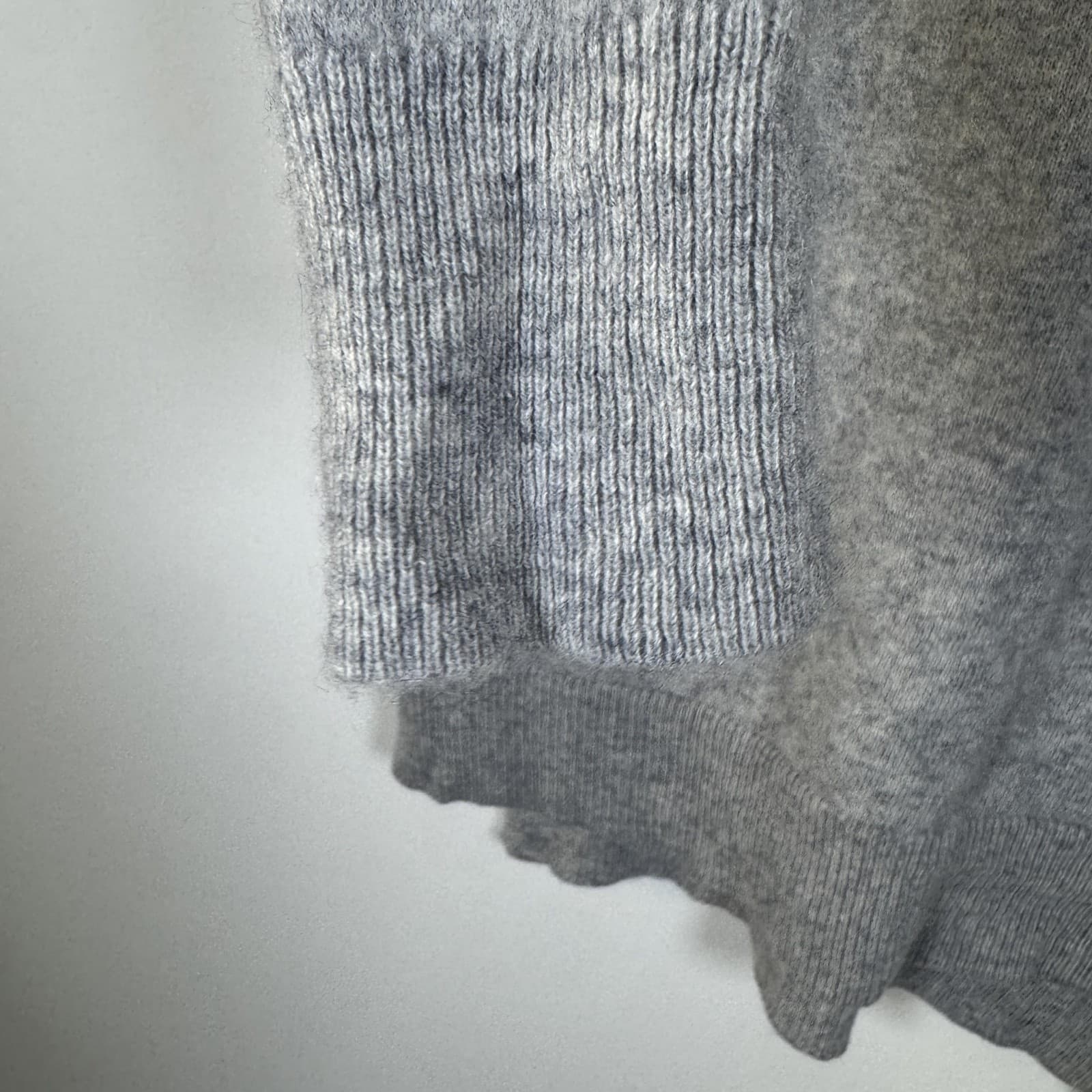 Aqua Sweater Gray 100% Cashmere Crew Neck Soft Knit Pullover Womens Medium - Thumbnail 6