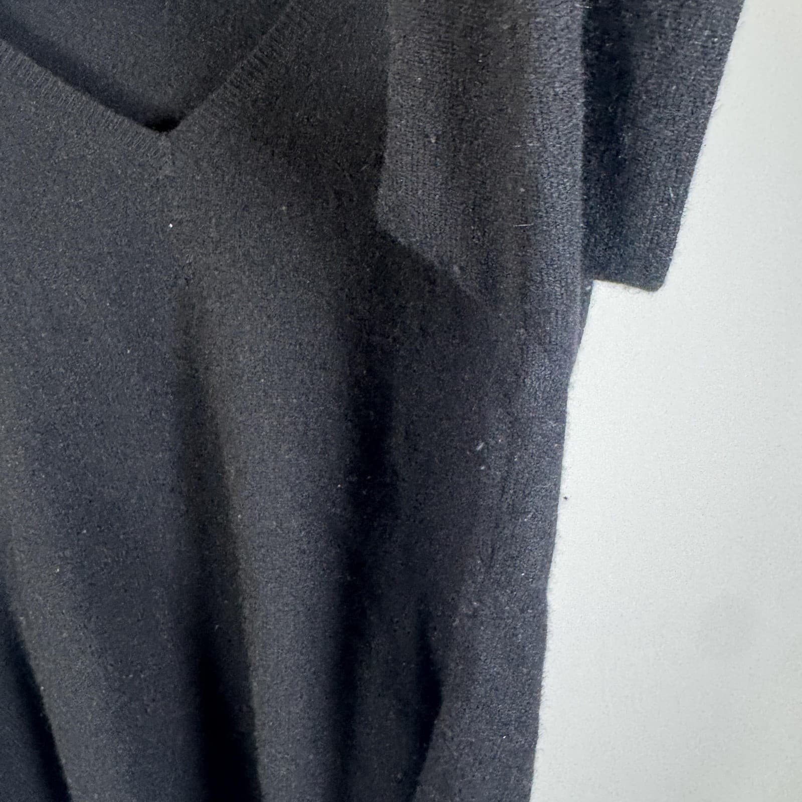 Lord & Taylor Two Ply Cashmere Sweater V Neck Pullover Black Lightweight Men M - Thumbnail 8