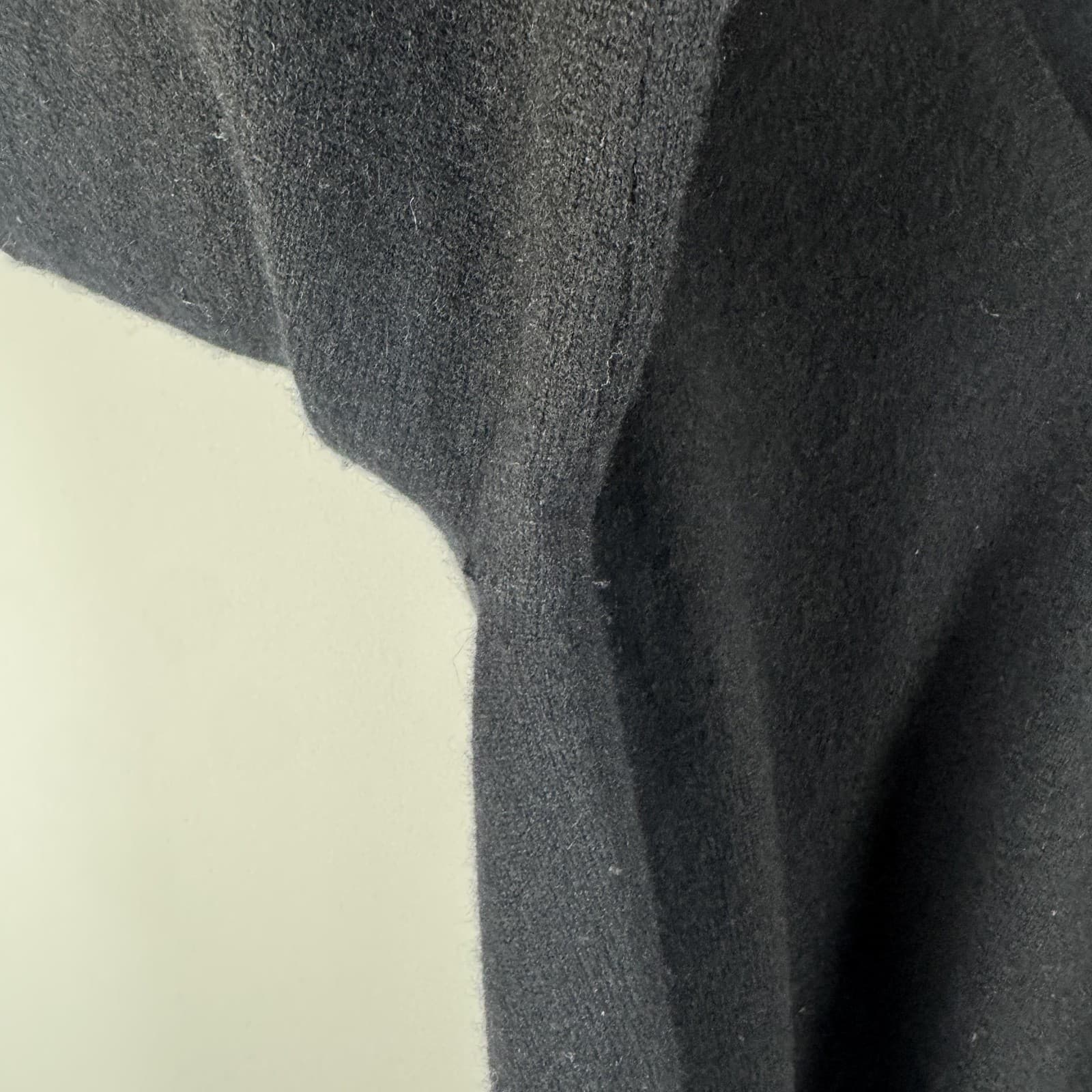 Lord & Taylor Two Ply Cashmere Sweater V Neck Pullover Black Lightweight Men M - Thumbnail 7
