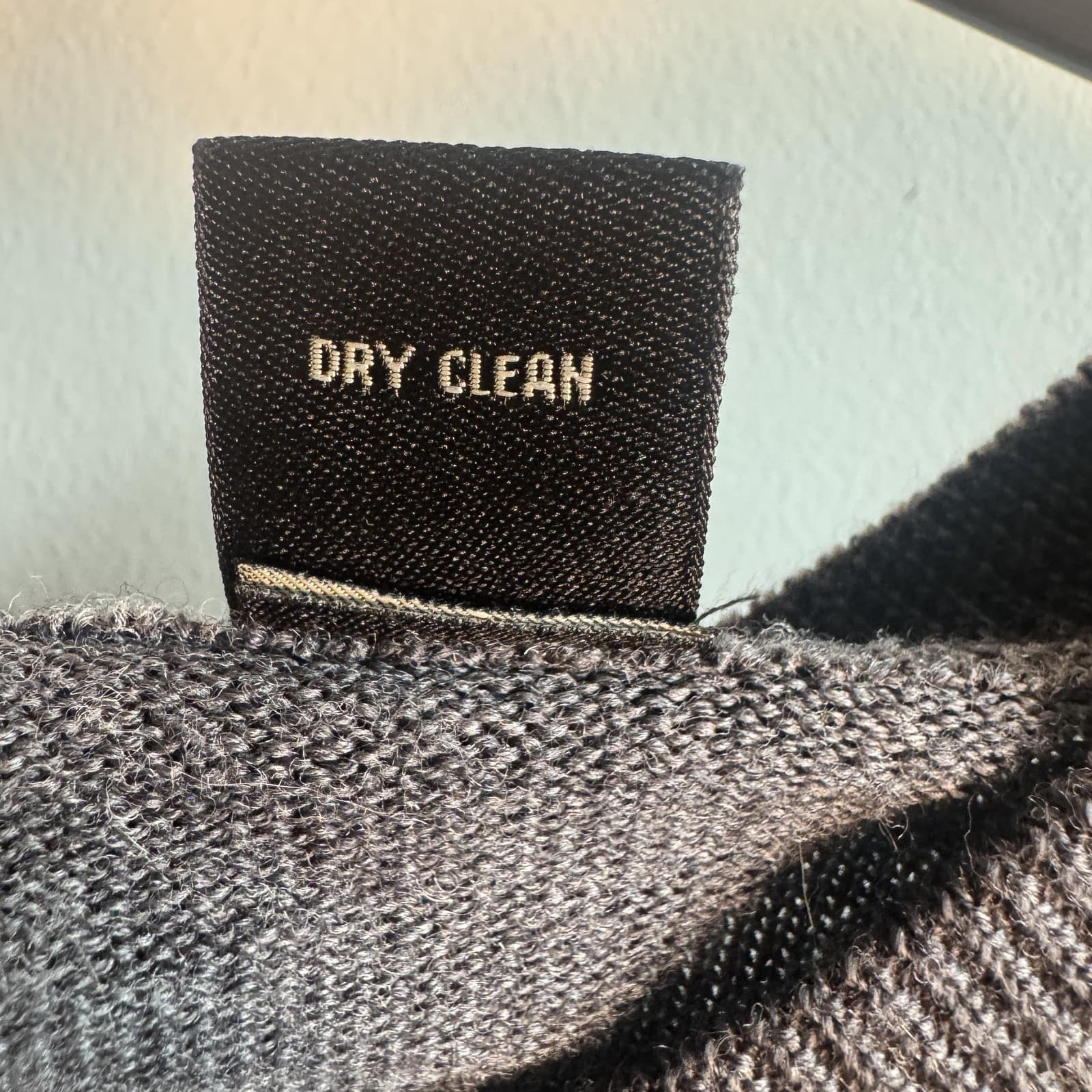 Jos. A. Bank Signature Sweater V Neck Pullover 100% Merino Wool Gray Mens Medium - Thumbnail 4