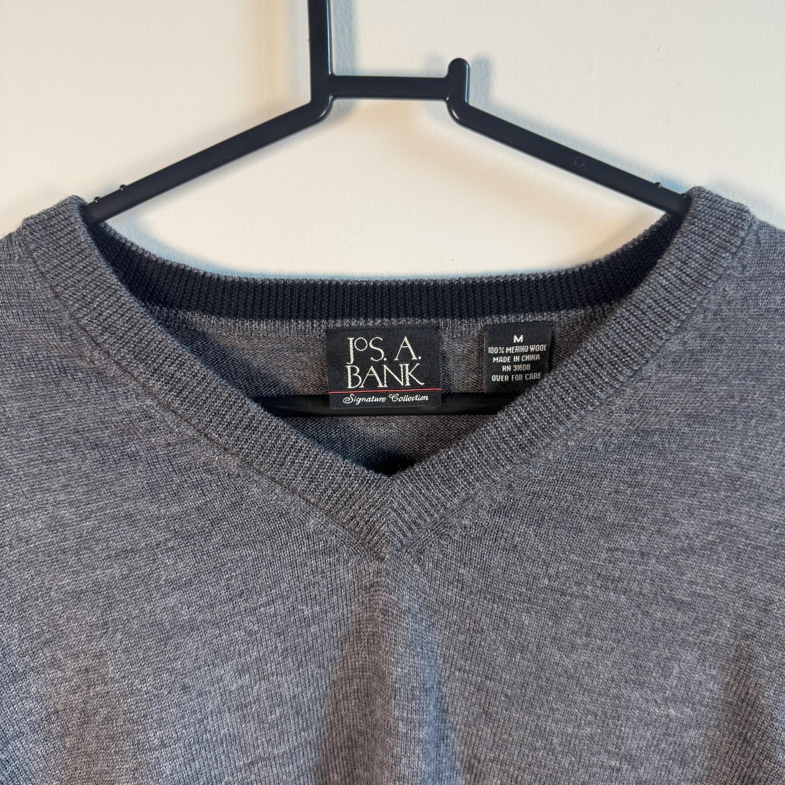 Jos. A. Bank Signature Sweater V Neck Pullover 100% Merino Wool Gray Mens Medium - Thumbnail 5