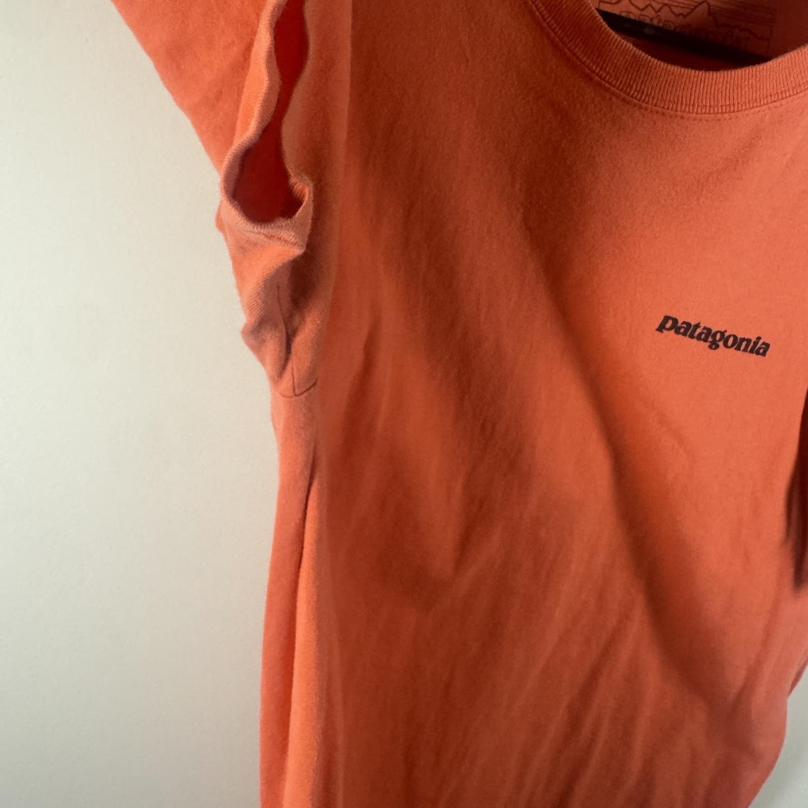 Patagonia Organic Cotton P-6 Logo Short Sleeve Tee Shirt Mens S Orange - Thumbnail 5