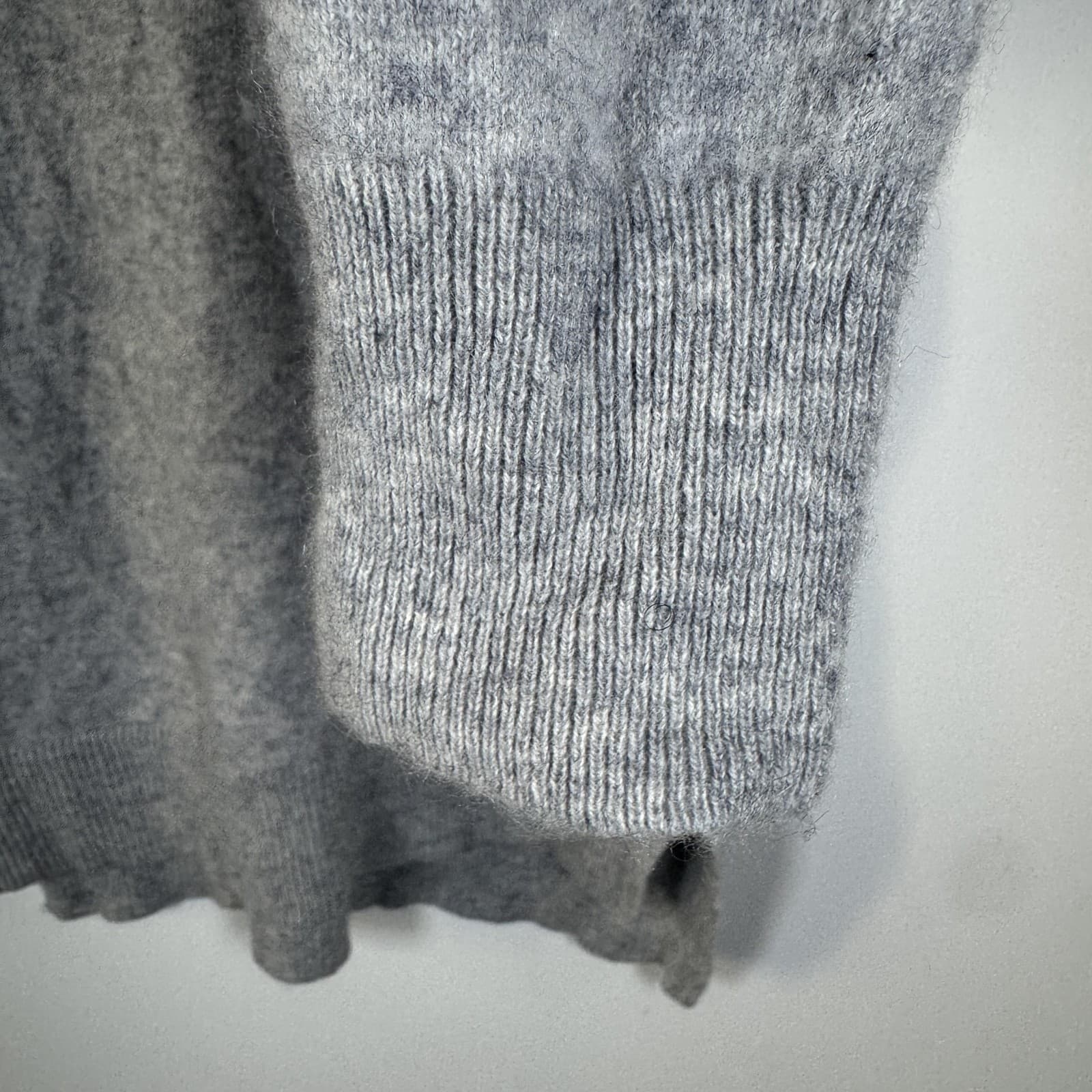 Aqua Sweater Gray 100% Cashmere Crew Neck Soft Knit Pullover Womens Medium - Thumbnail 8
