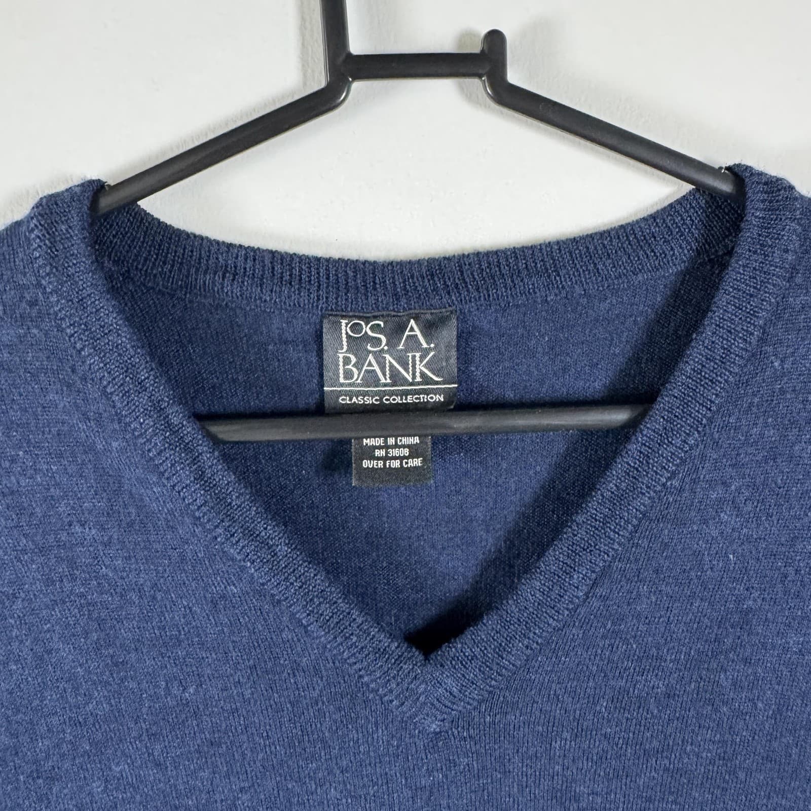 Jos. A. Bank Classic Sweater Vest V Neck 100% Merino Wool Navy Blue Mens L #6F6G - Thumbnail 3
