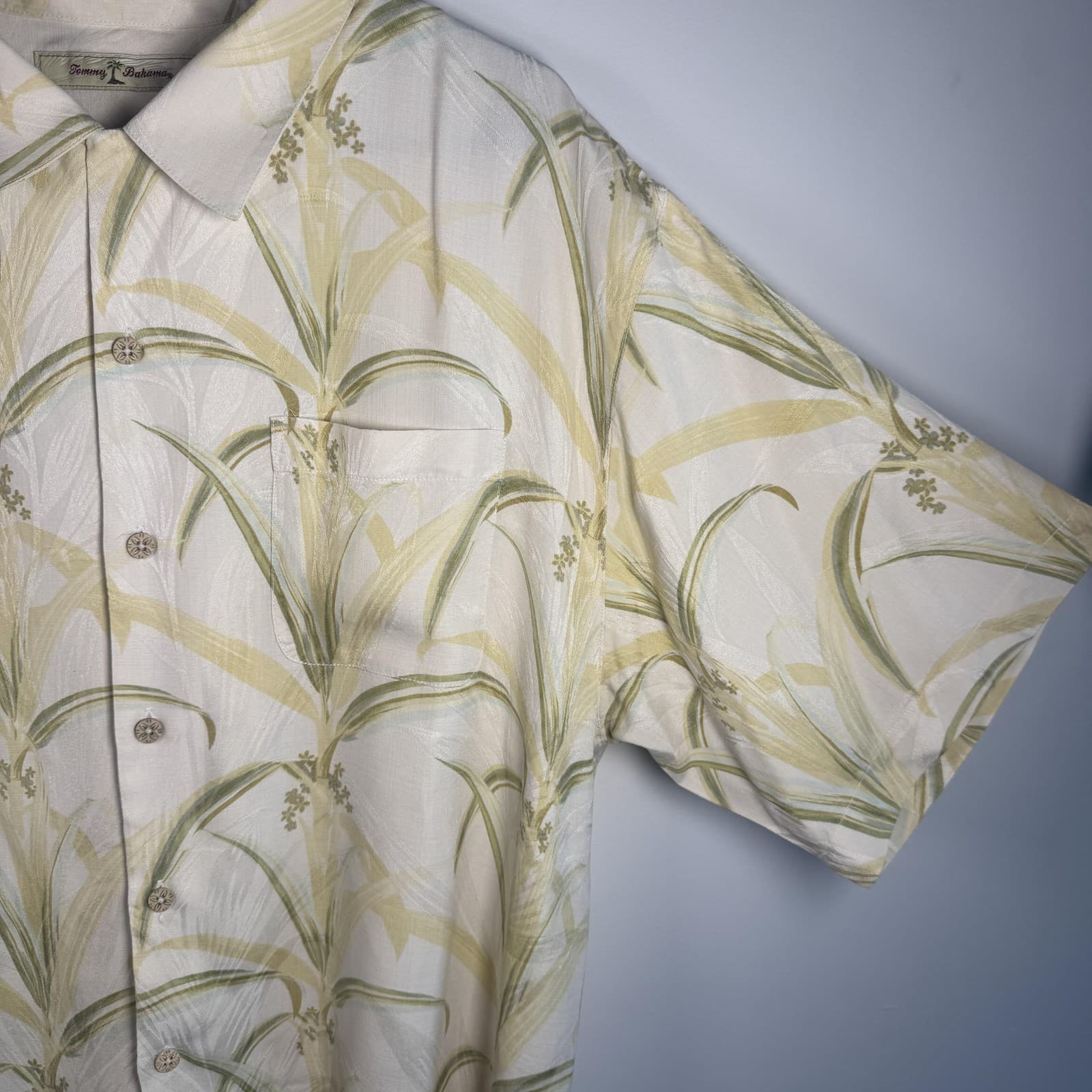 Tommy Bahama Camp Button-Down Shirt Hawaiian Tropical Silk Cream Green Men's XL - Thumbnail 7