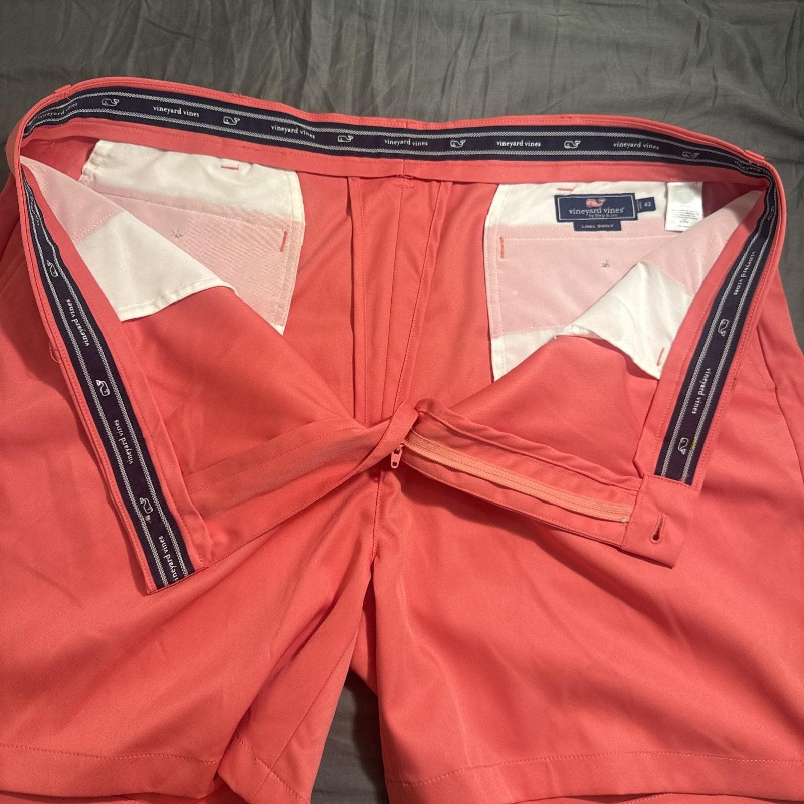 Vineyard Vines Links Shorts Chino Performance Golf Stretch Salmon Pink Mens 42 - Thumbnail 3