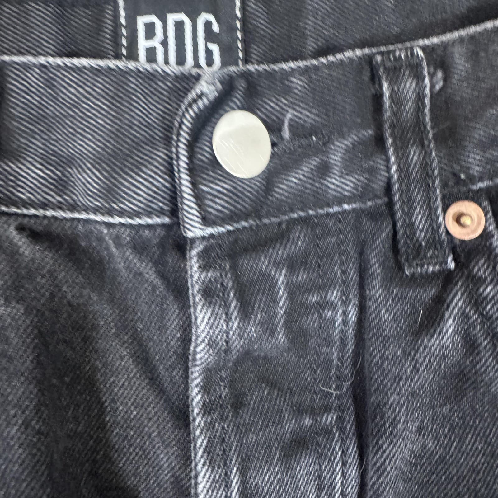 BDG Relaxed Straight Jeans Denim Distressed Frayed Black Charcoal Men's 28x28 - Thumbnail 5