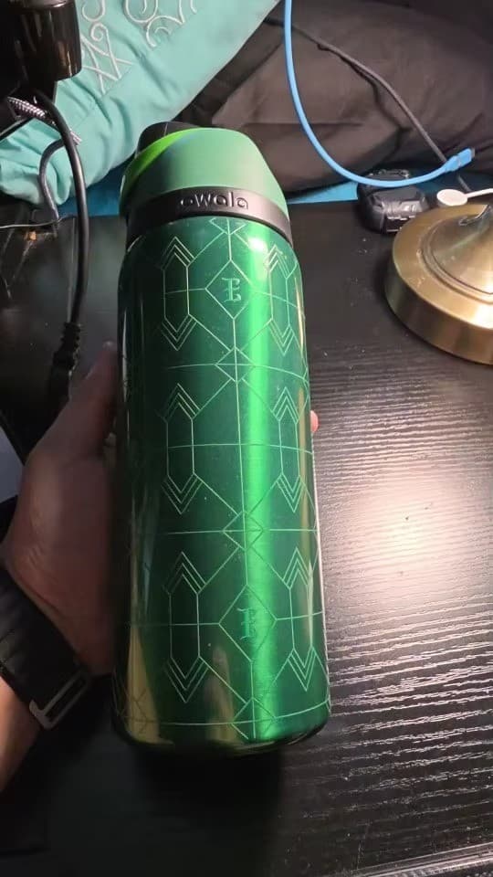Owala emerald flash 32oz/945ml stainless steel insulated water bottle with straw - Thumbnail 8