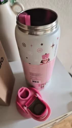 owala pink Bottle, 32 oz, 945 ml, retains heat for over 24 h. - Thumbnail 14