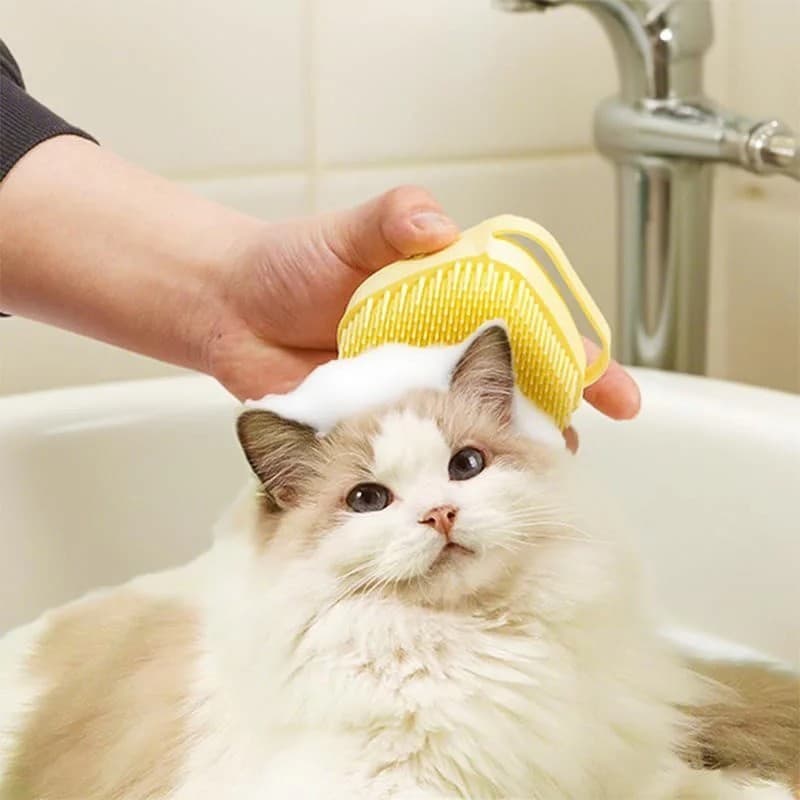 8.5 x 7.5cm Self-Foaming Pet Shampoo Brush - Cute Smiley Dog Grooming Tool - Thumbnail 6