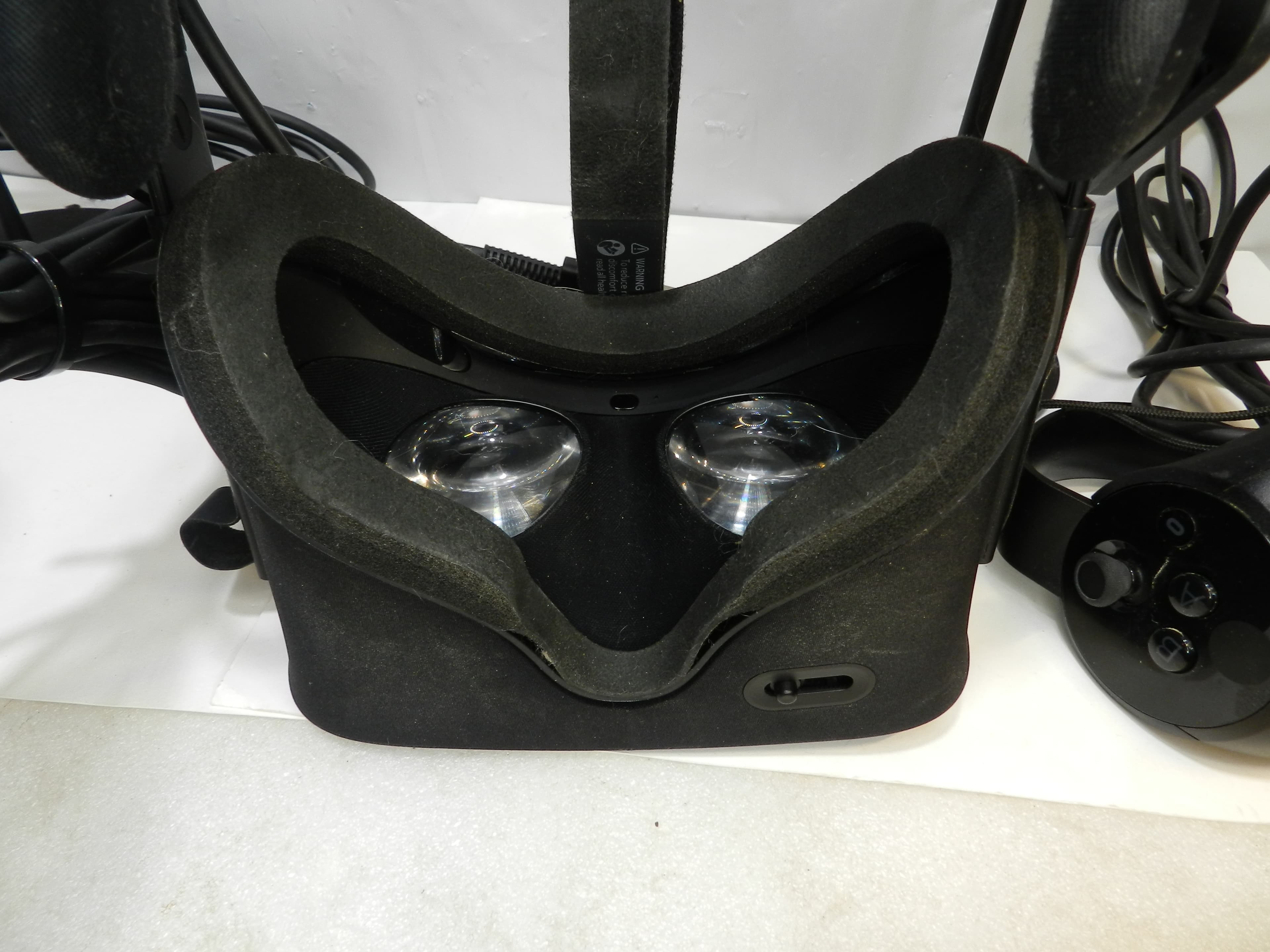 Oculus Rift CV1 VR Virtual Reality Headset Full Set Black (O83M) - Thumbnail 4