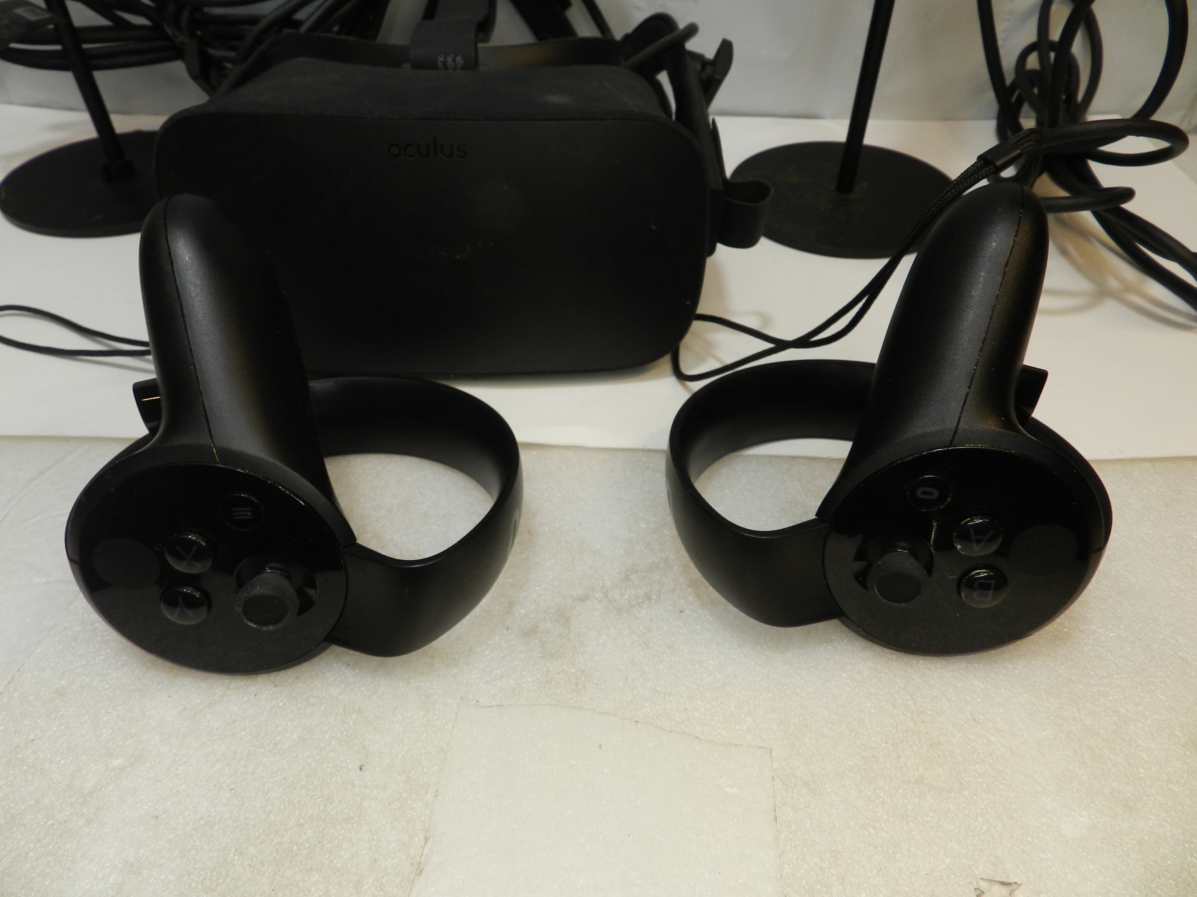 Oculus Rift CV1 VR Virtual Reality Headset Full Set Black (O83M) - Thumbnail 7