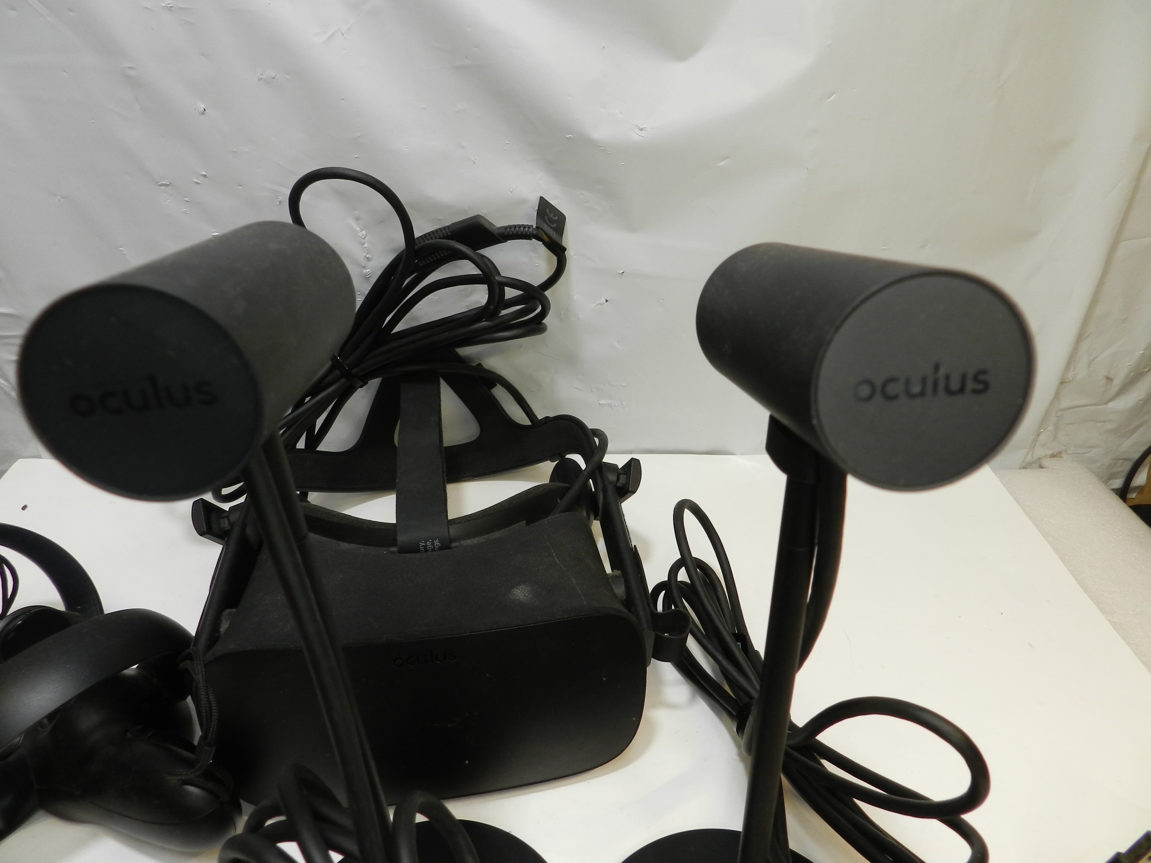 Oculus Rift CV1 VR Virtual Reality Headset Full Set Black (O83M) - Thumbnail 6