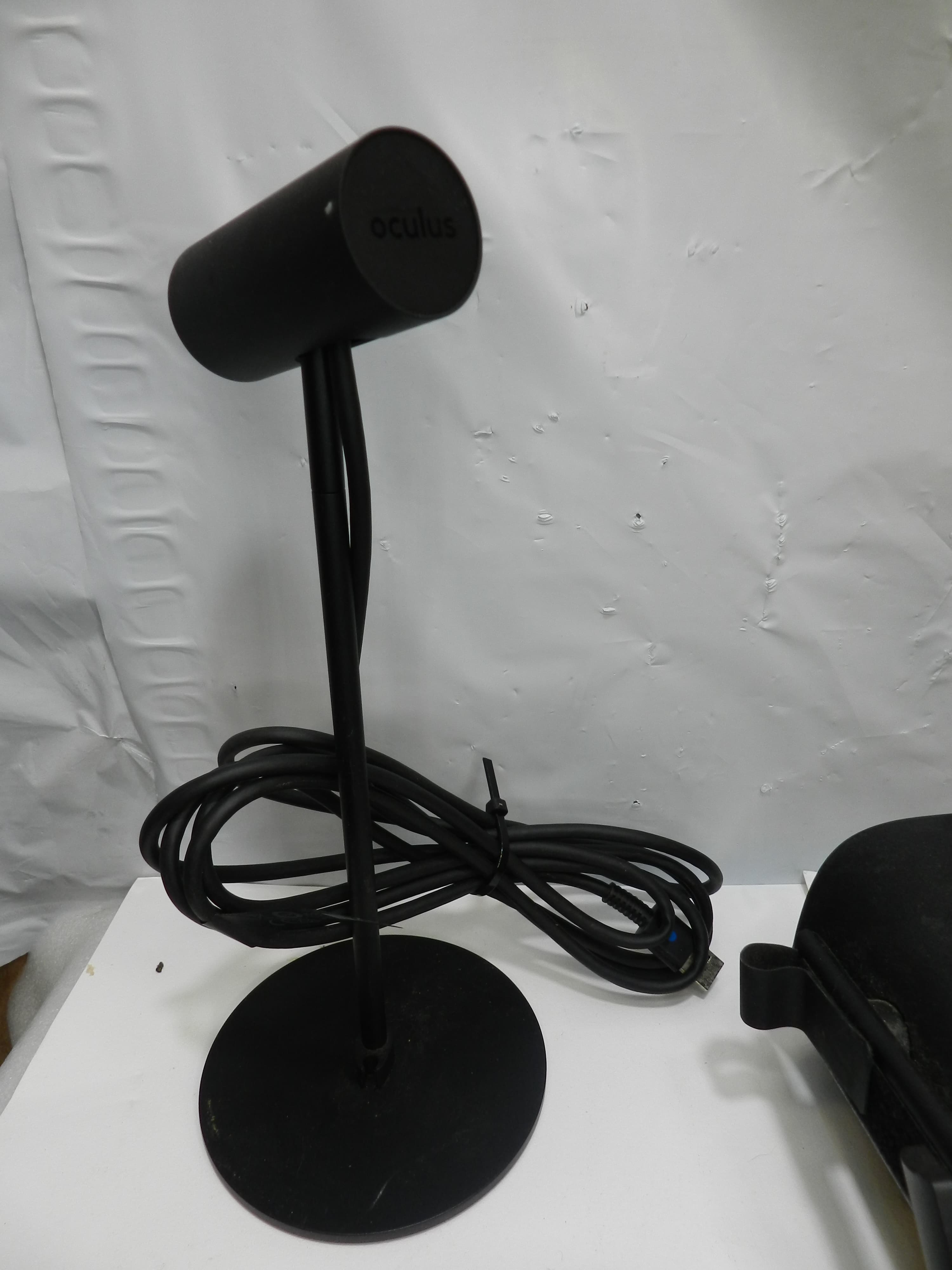 Oculus Rift CV1 VR Virtual Reality Headset Full Set Black (O83M) - Thumbnail 11