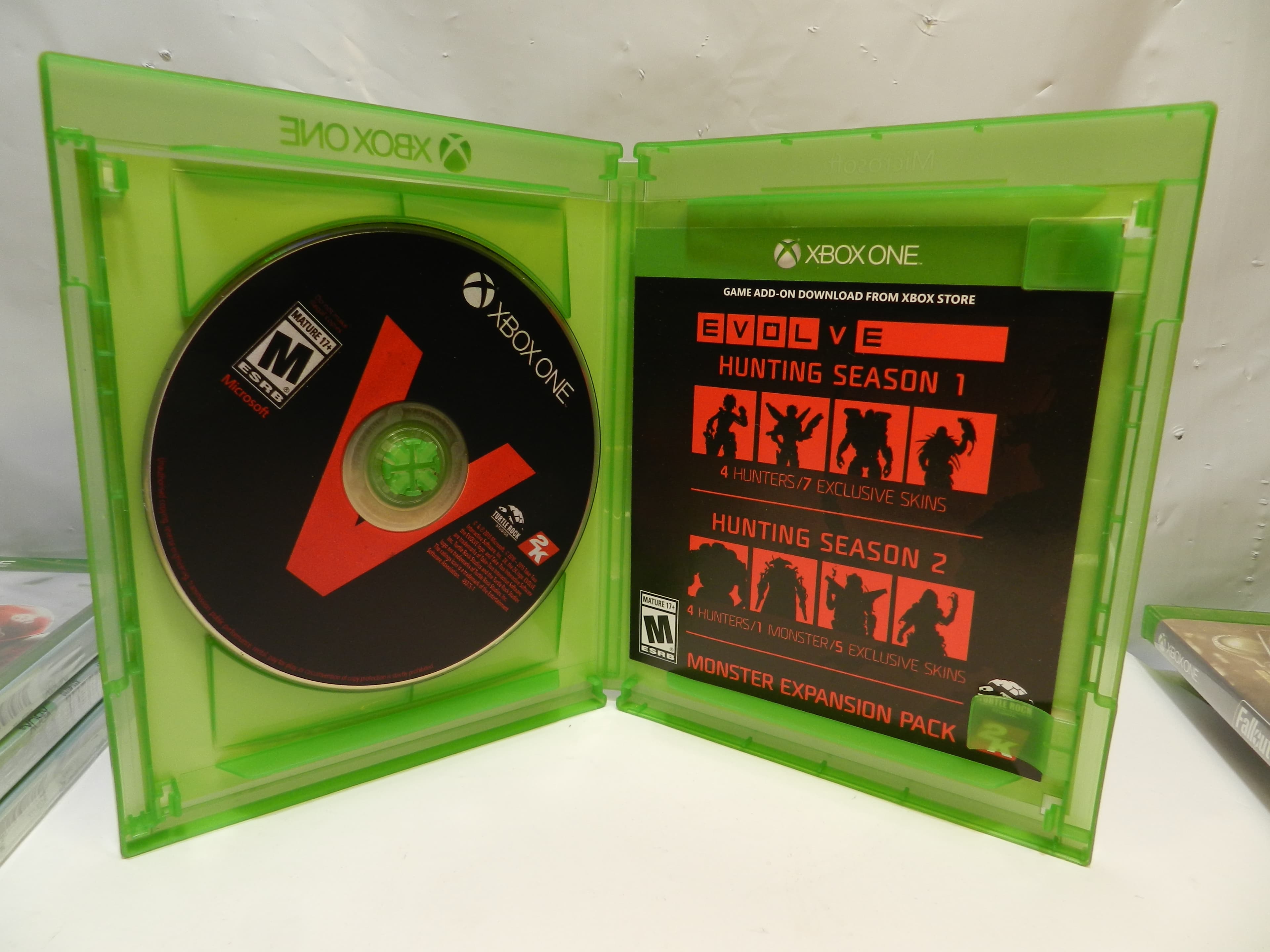 XBox One Game Lot Titalfall, Fallout 4, Evolve, Plants Zombies Just Cause4 O86M - Thumbnail 10