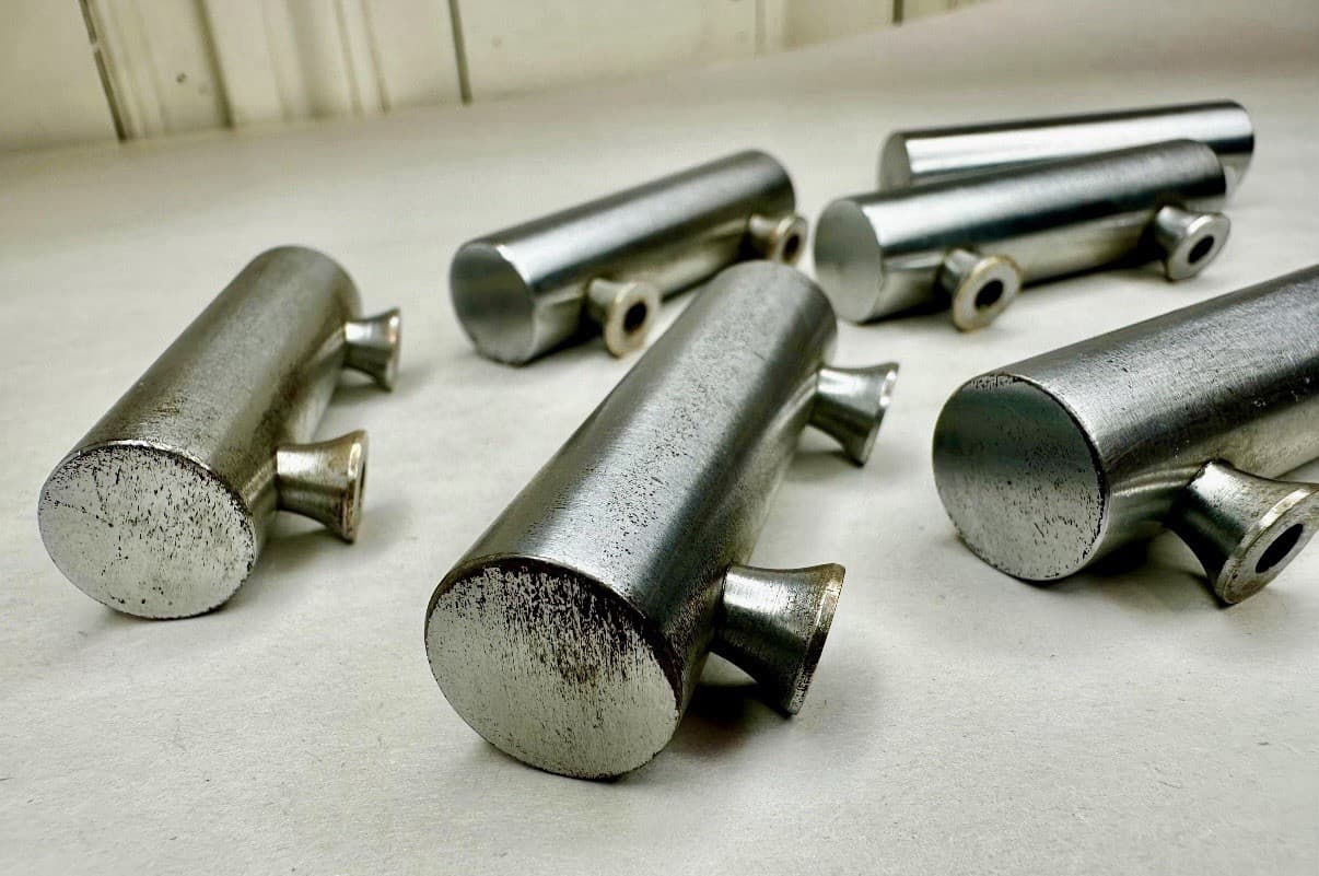 Brushed Chrome Metal Bar Cabinet Pulls w/ Screws Set of 6 – 1.5” Centers - Thumbnail 4
