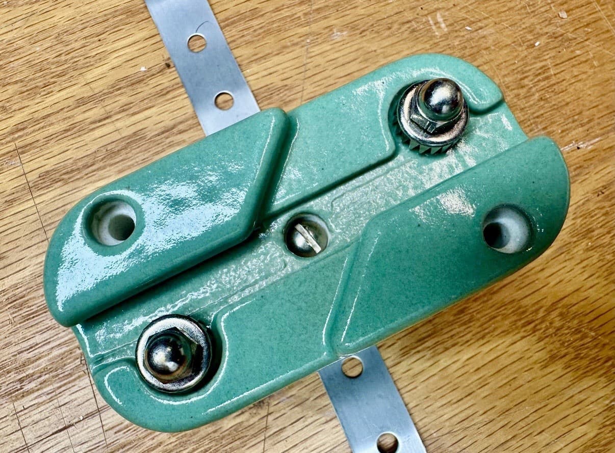 Vintage JFD AT-102 Porcelain Twin Lead Lightning Arrestor – Green - Thumbnail 2