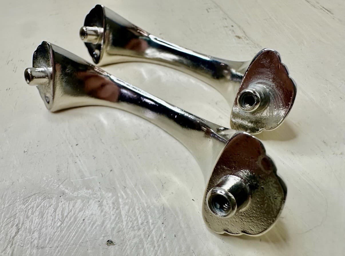 Vintage Chrome Streamline Drawer Pulls | Mid-Century Cabinet Hardware (Set of 3) - Thumbnail 8