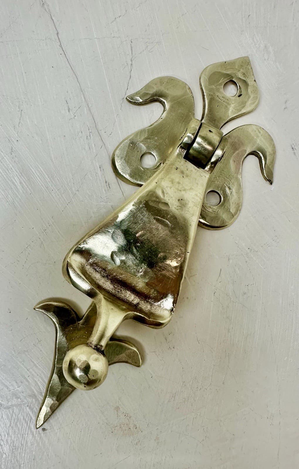 Ornate Brass Door Knocker – Fleur-de-Lis Design - Thumbnail 2