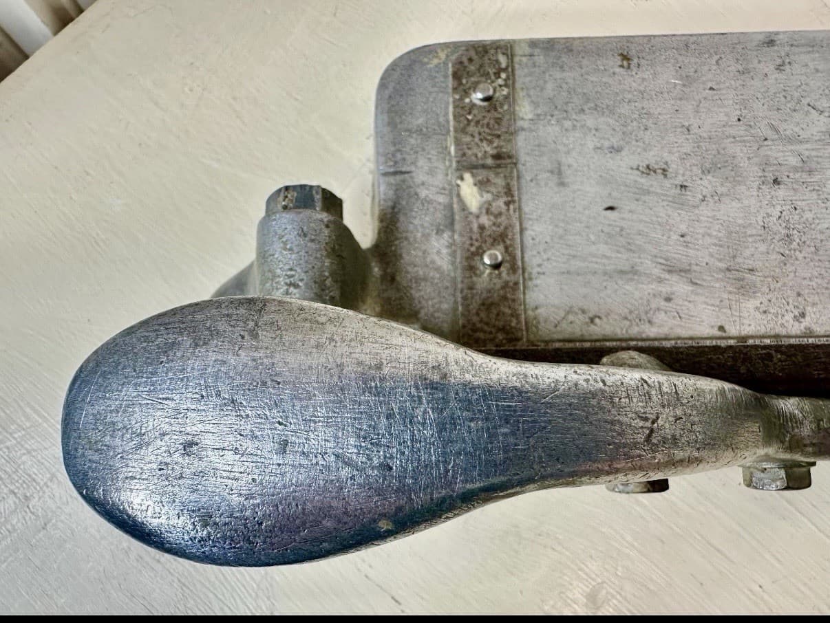 Vintage 4" Plasticutter – Carpenter’s Table Cutting Tool - Thumbnail 3