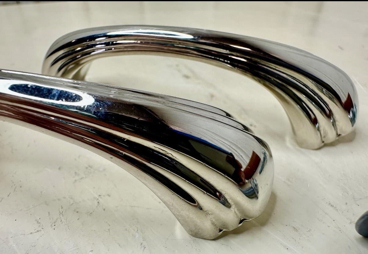 Vintage Chrome Streamline Drawer Pulls | Mid-Century Cabinet Hardware (Set of 3) - Thumbnail 6