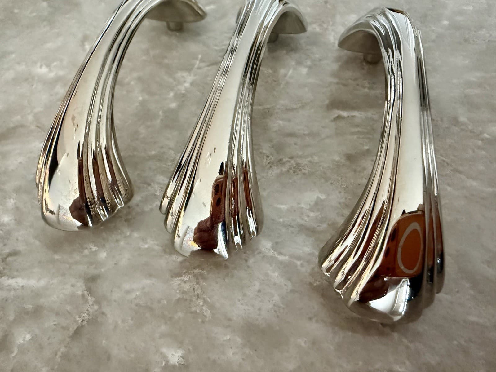 Vintage Chrome Streamline Drawer Pulls | Mid-Century Cabinet Hardware (Set of 3) - Thumbnail 2