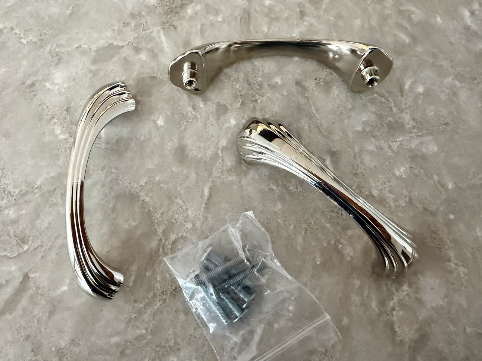 Vintage Chrome Streamline Drawer Pulls | Mid-Century Cabinet Hardware (Set of 3) - Thumbnail 12