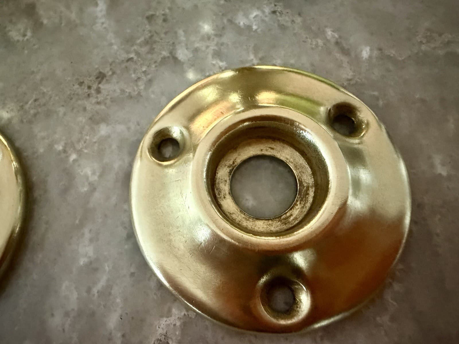 Vintage Brass Round Door Knob Set w/ Rosettes & Spindle Polished - Thumbnail 4