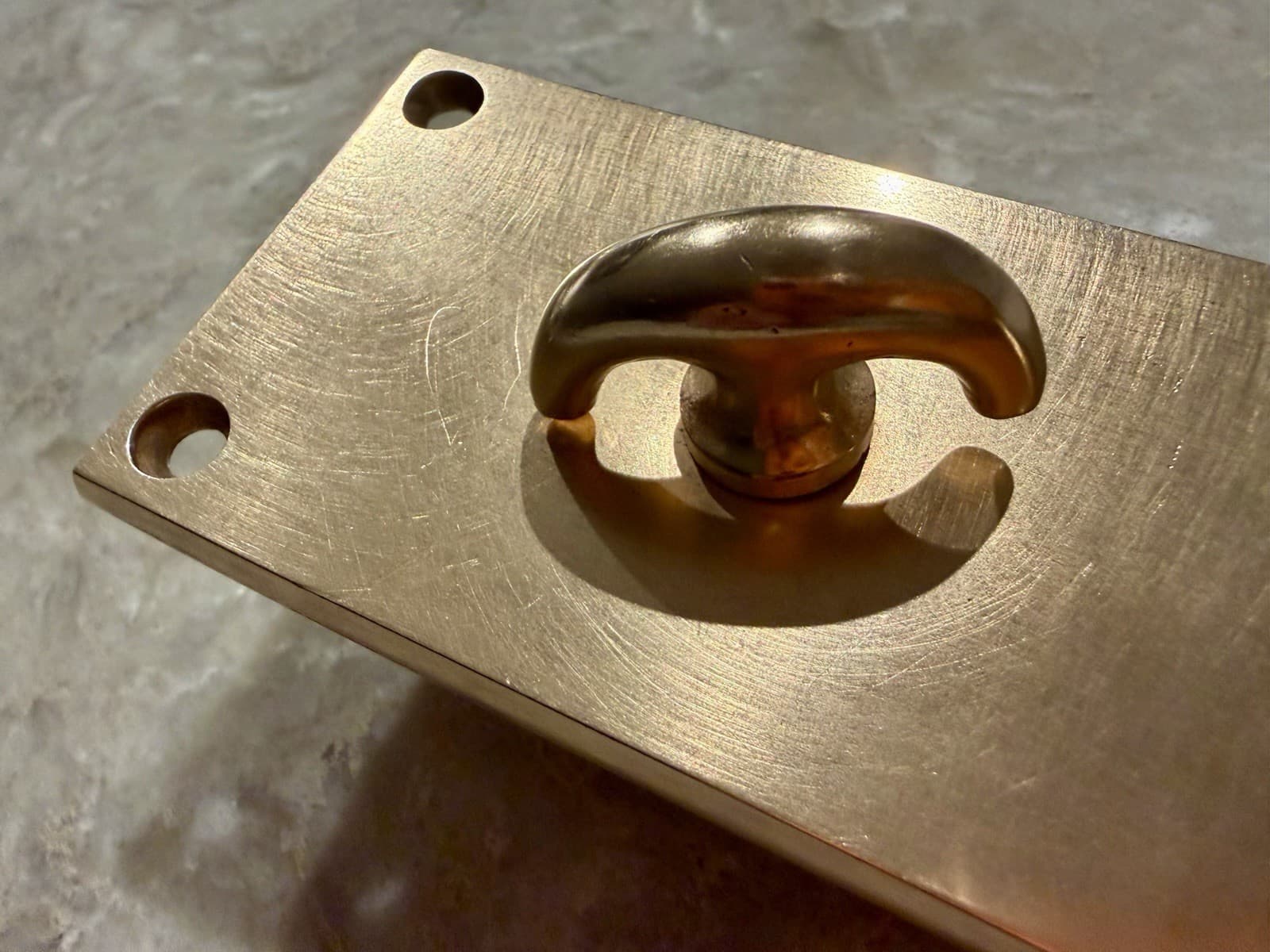 Vintage Yale Solid Brass Bathroom Thumb Turn Back Plate 6-3/4” x 2-1/8” - Thumbnail 3