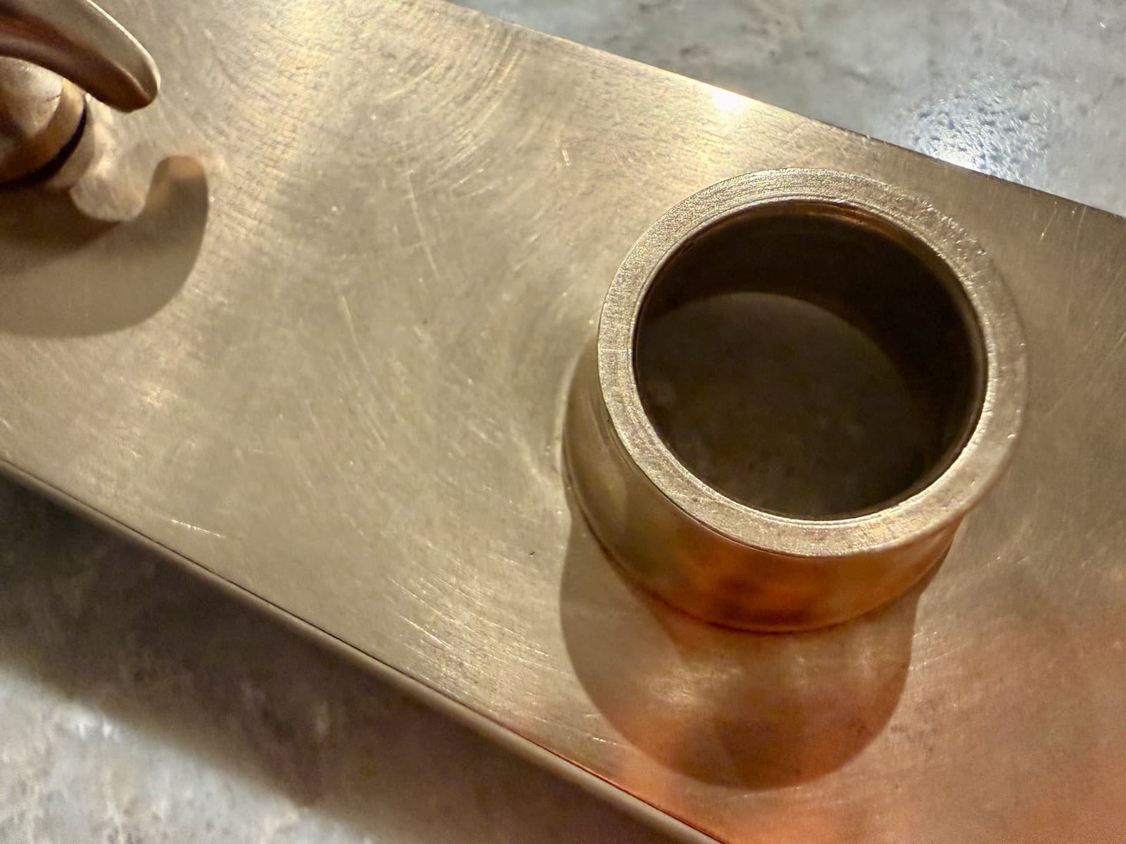 Vintage Yale Solid Brass Bathroom Thumb Turn Back Plate 6-3/4” x 2-1/8” - Thumbnail 4