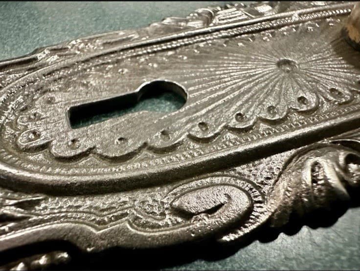 Antique Copper-Plated Cast Iron Door Plate - French Renaissance - Thumbnail 7