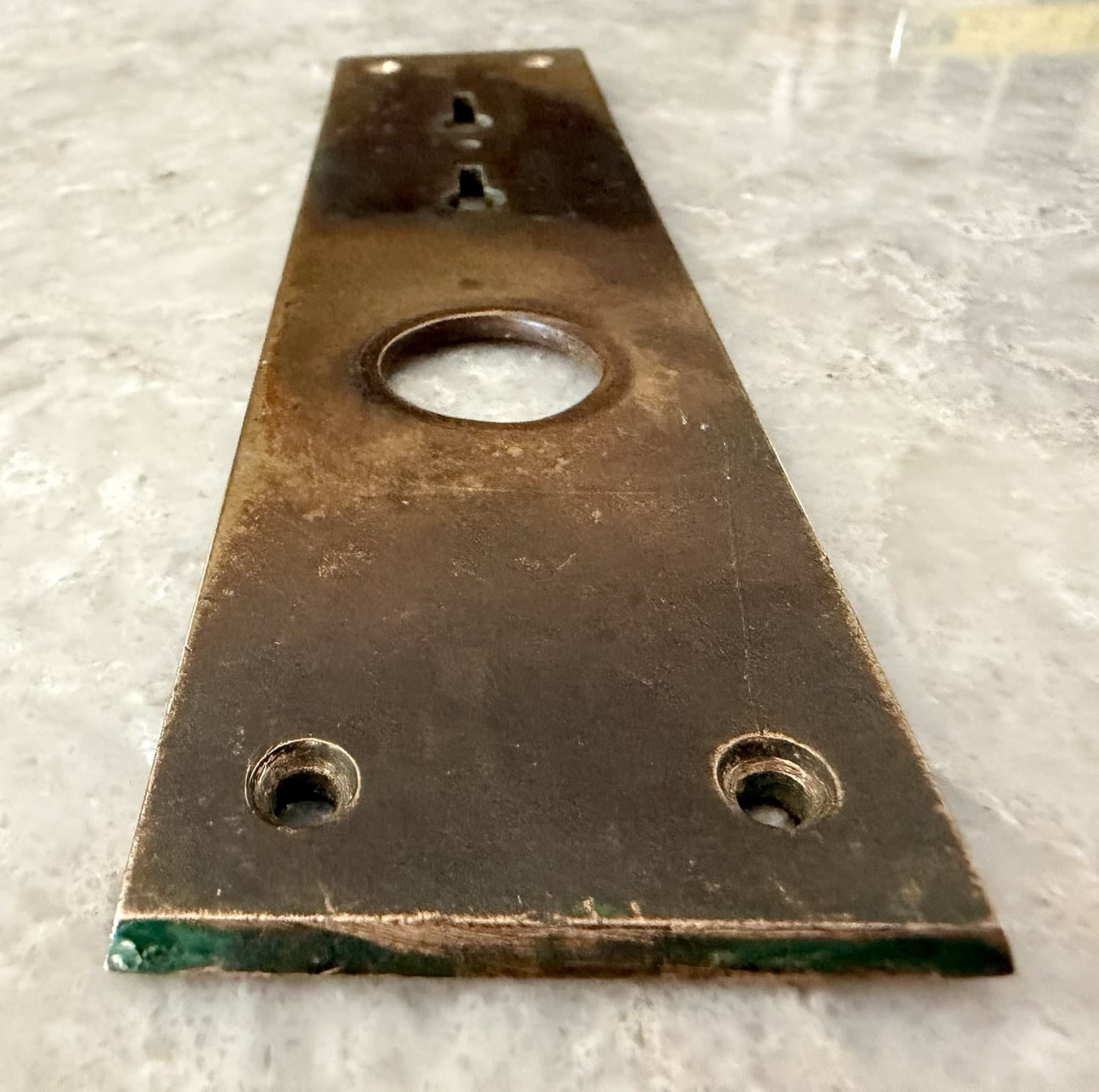 Vintage Sargent Brass Double Keyhole Door Plate Backplate 1-7/8 x 7-3/8 - Thumbnail 5