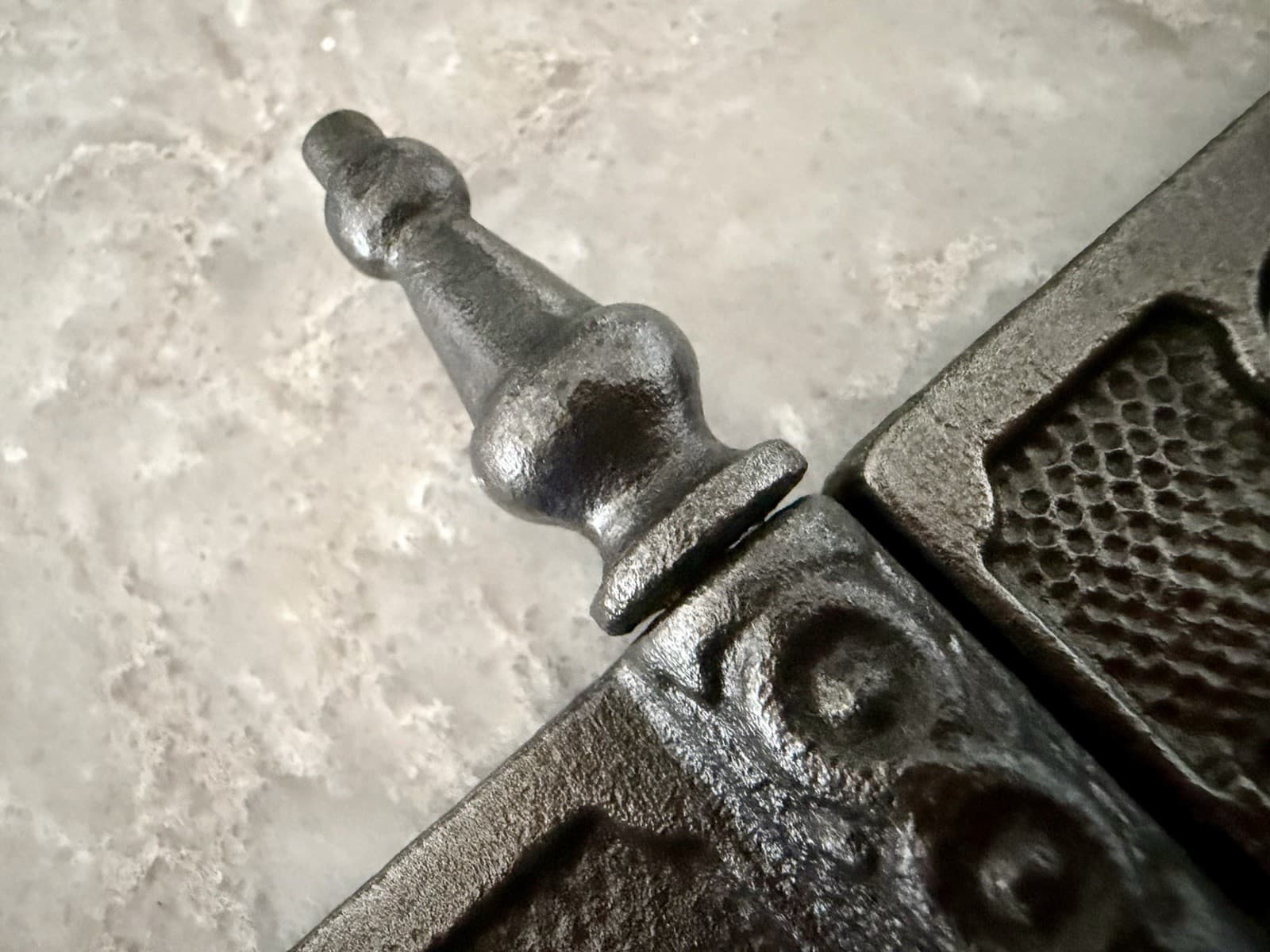 Antique 4” x 4” Cast Iron Eastlake Steeple Tip Door Hinge Victorian Ornate - Thumbnail 4