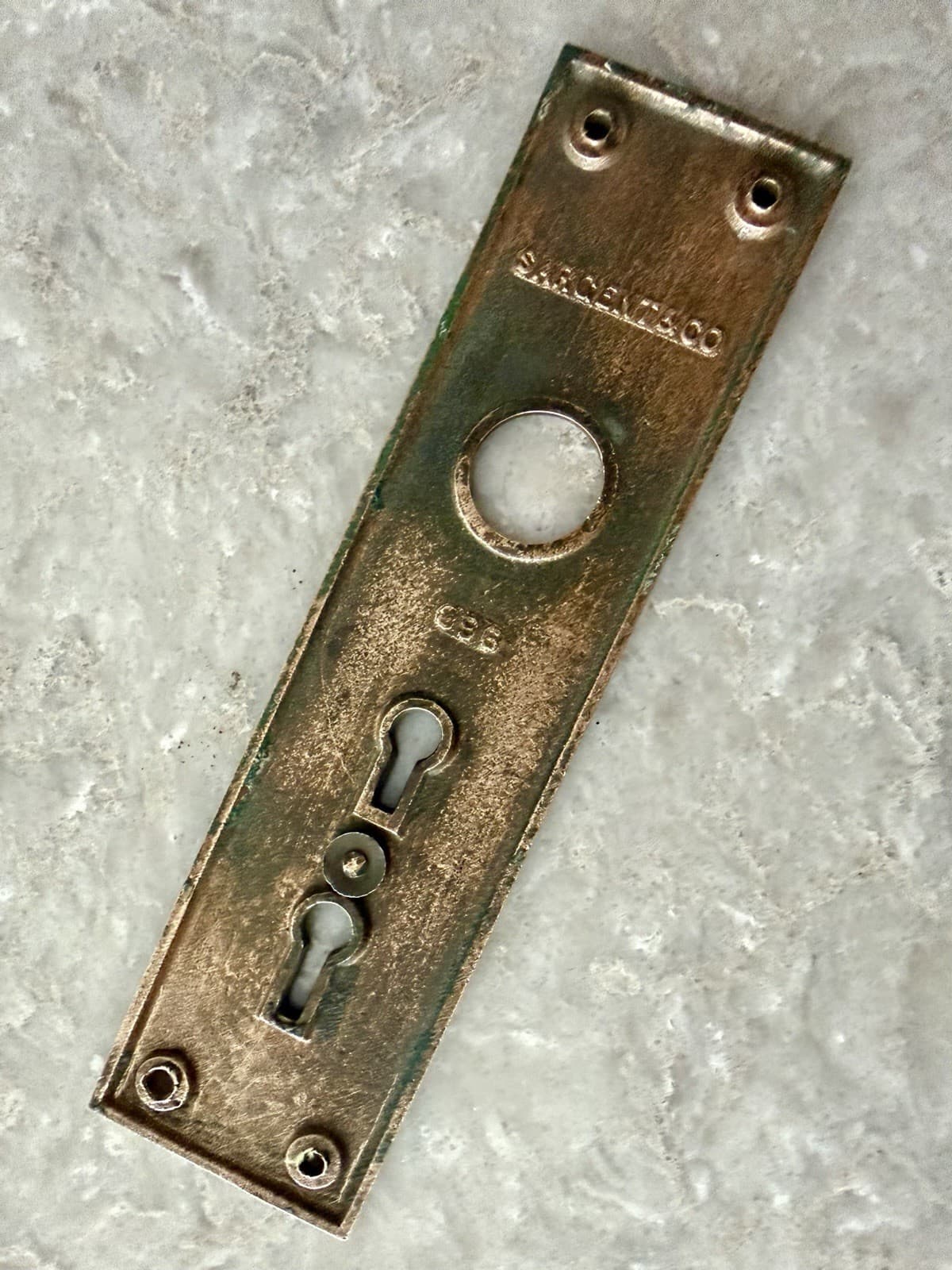 Vintage Sargent Brass Double Keyhole Door Plate Backplate 1-7/8 x 7-3/8 - Thumbnail 9