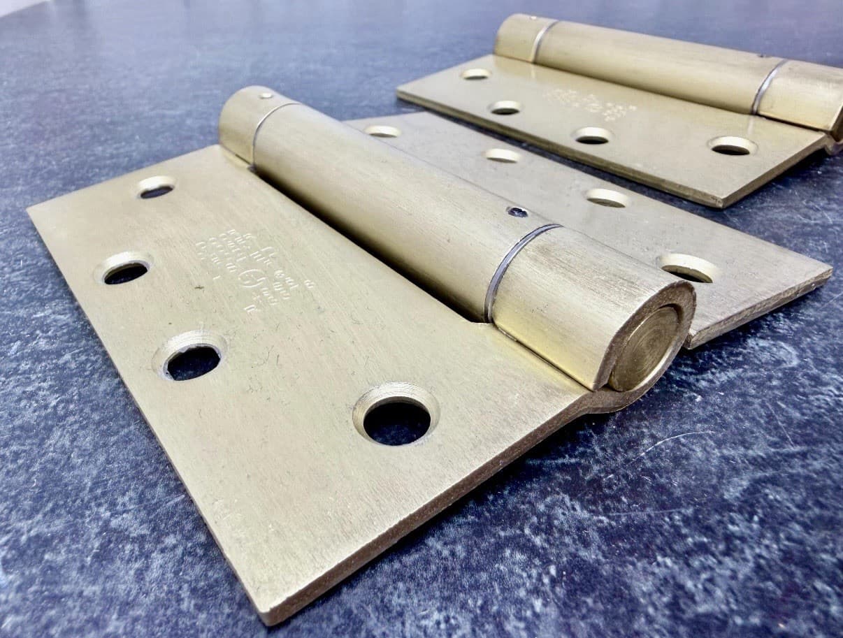 Self Closing Automatic Door Closer Hinges Steel/Brushed Brass Commercial Set - Thumbnail 4