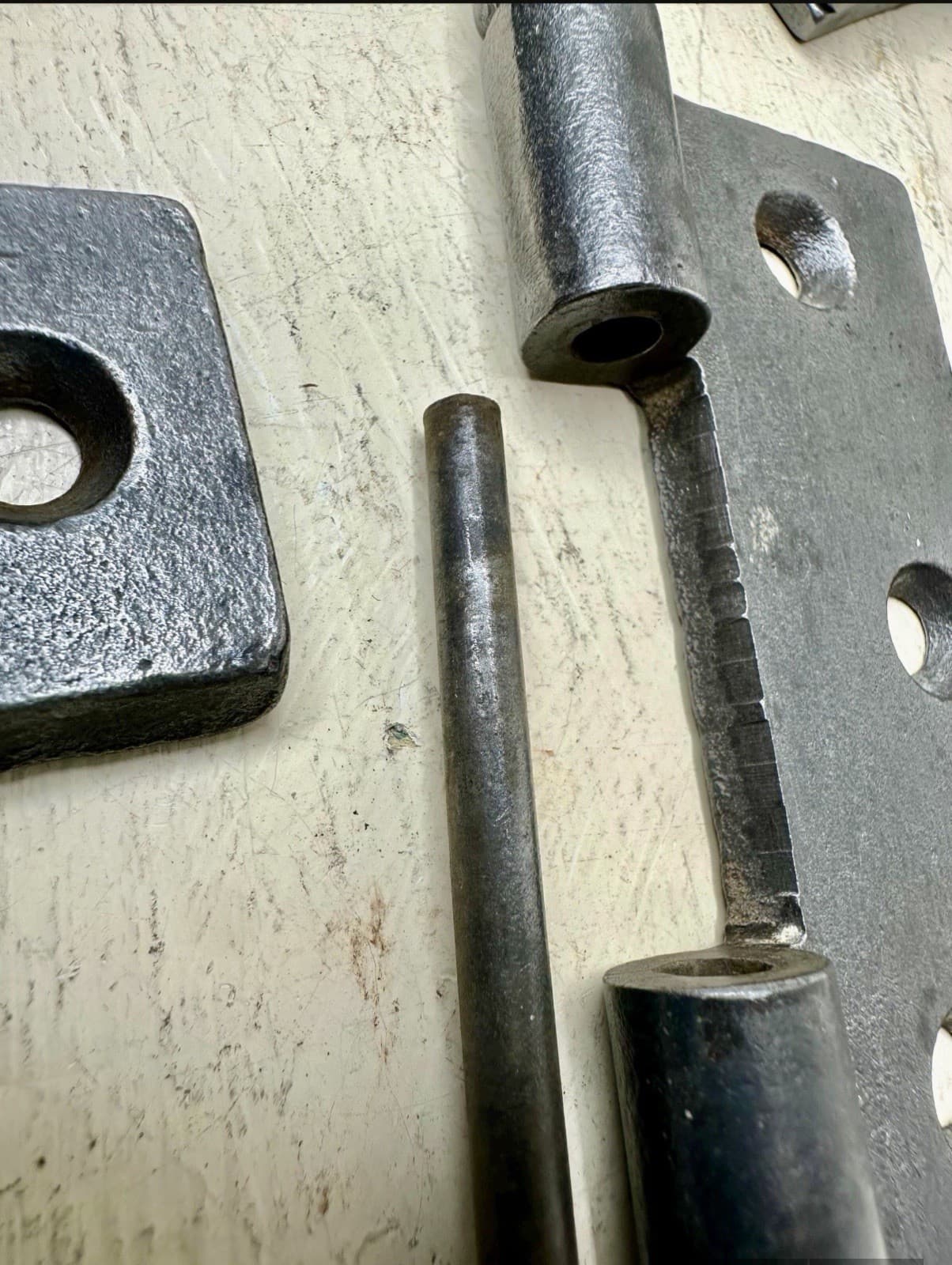 Set of 4 Vintage Cast Iron Acorn Tip Door Hinges 3.5” x 1.75” - Thumbnail 7