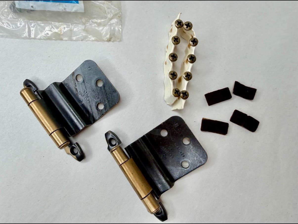 Vintage NOS Amerock BP-7928-AB Self-Closing Cabinet Hinges Set of 12 - Thumbnail 2