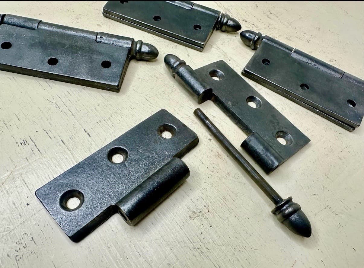 Vintage Cast Iron Door Hinges Set of 4 – 3" x 3.5" – Acorn Tip Finials - Thumbnail 6
